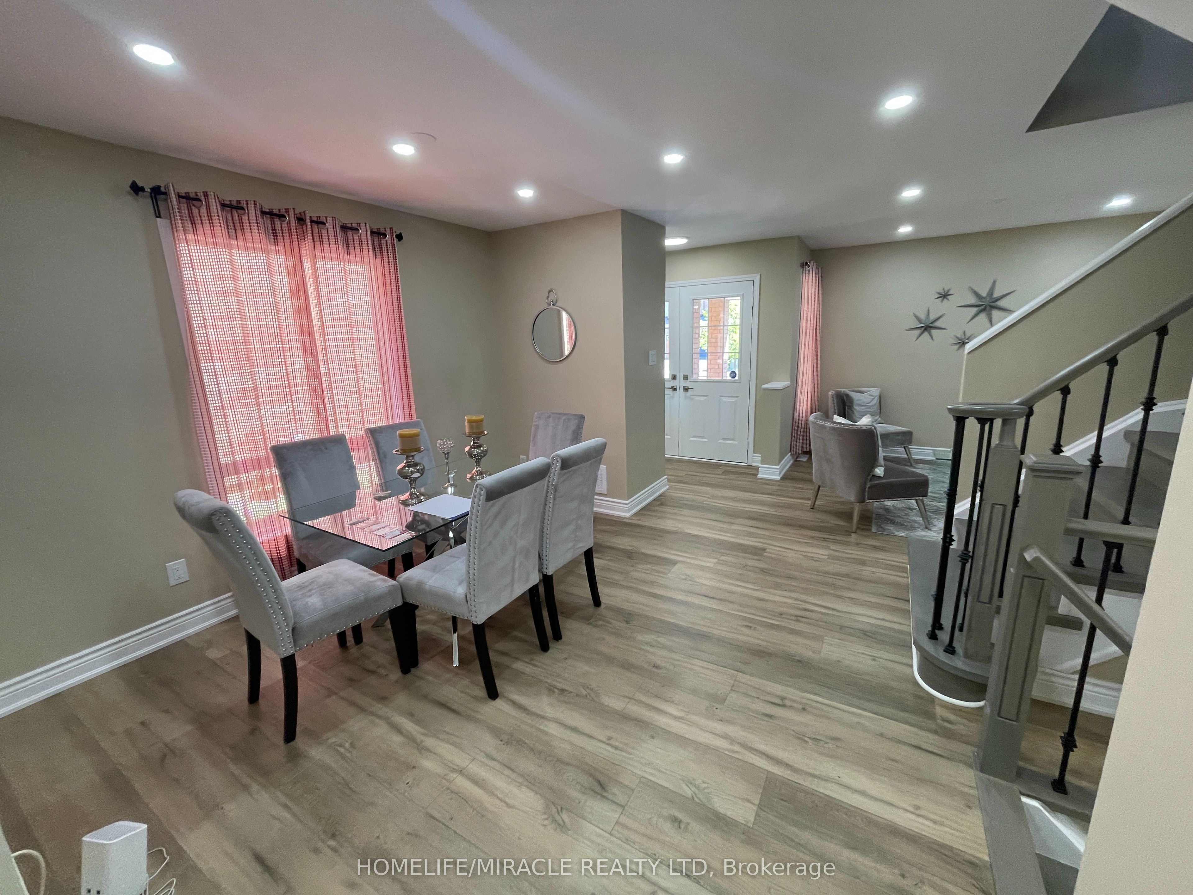 Unit Upper - 34 Brunswick Street, Brampton 5