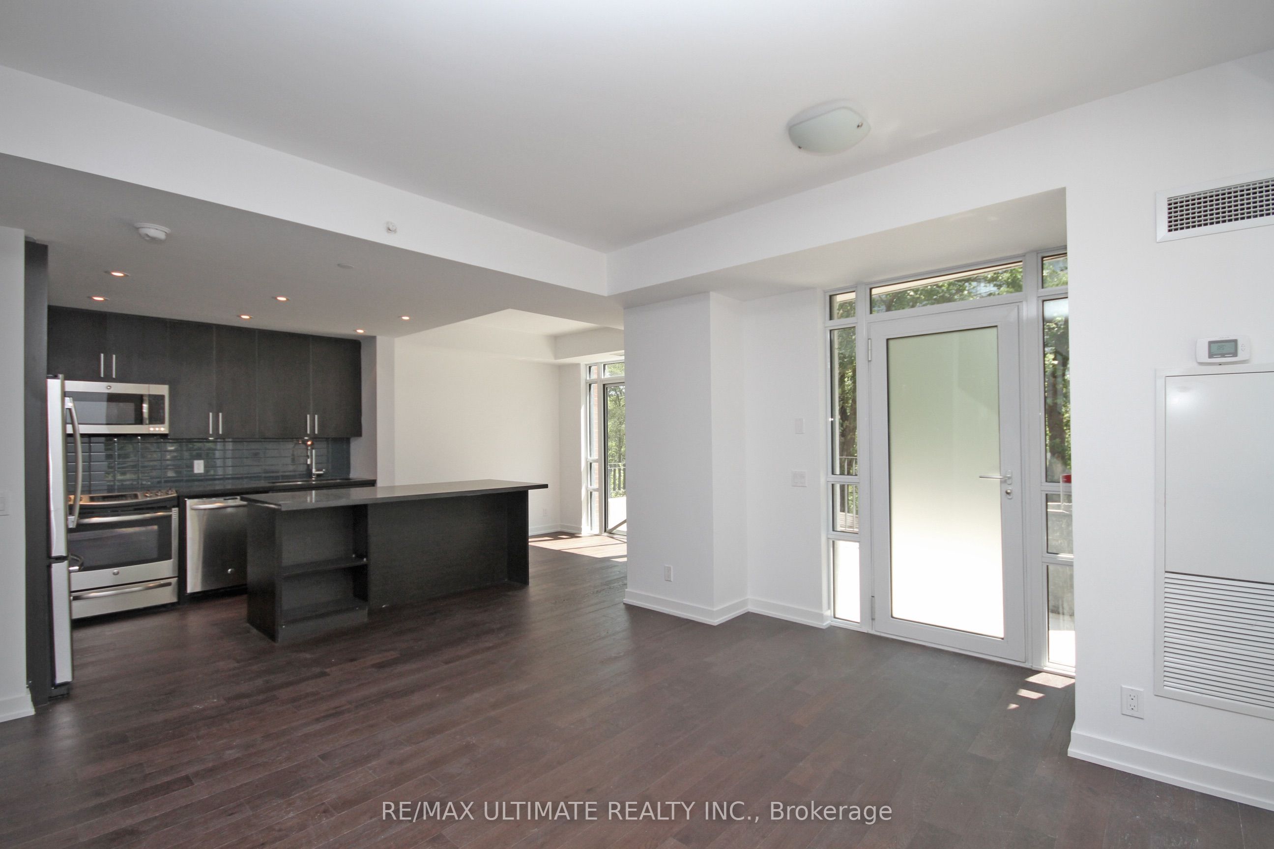 Unit 1 - 2212 Lake Shore Boulevard W, Etobicoke 4