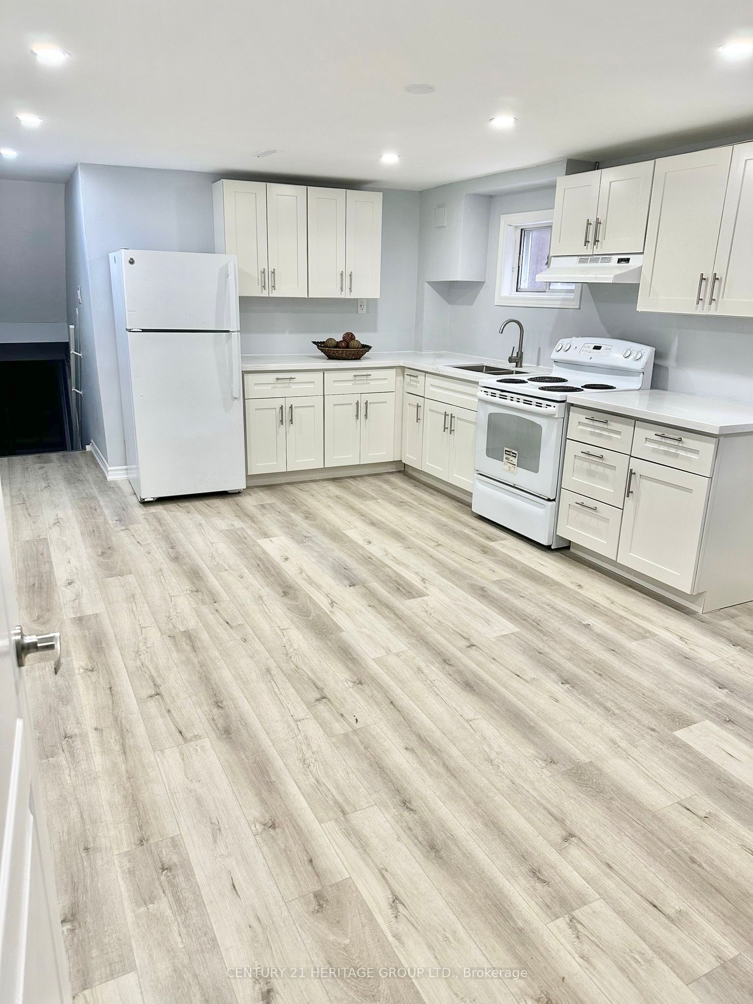 Unit Lower - 32 Histon Crescent, Brampton 3