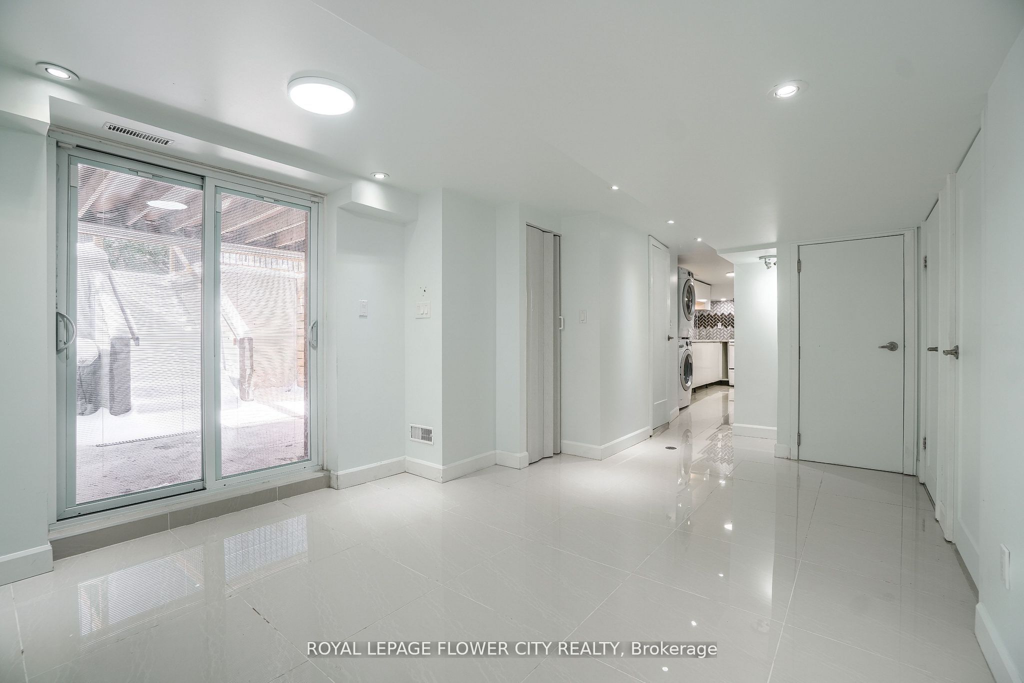 Unit Basement - 12 Gondola Crescent, Brampton 4
