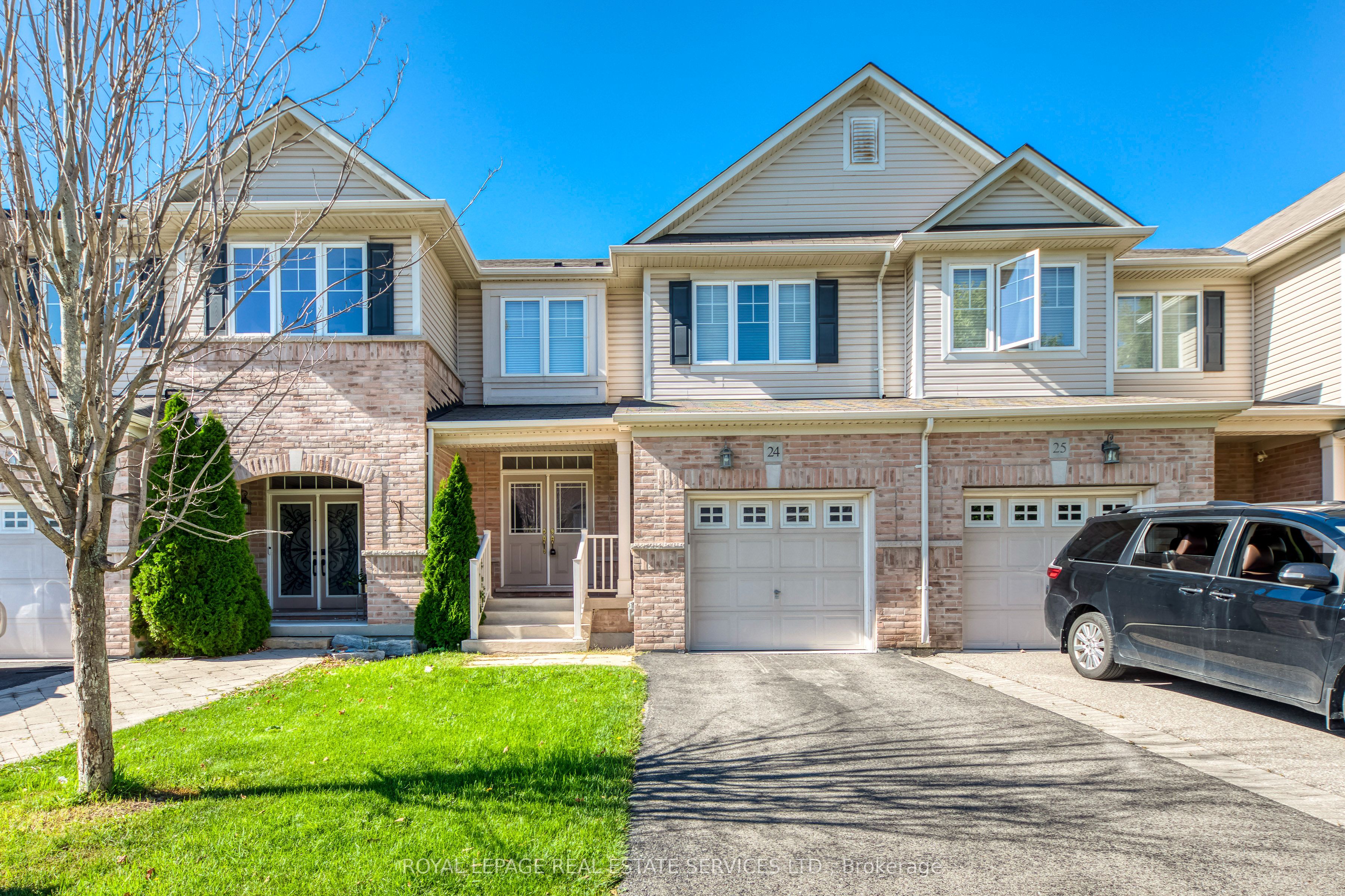 Unit 24 - 2019 Trawden Way, Oakville 2