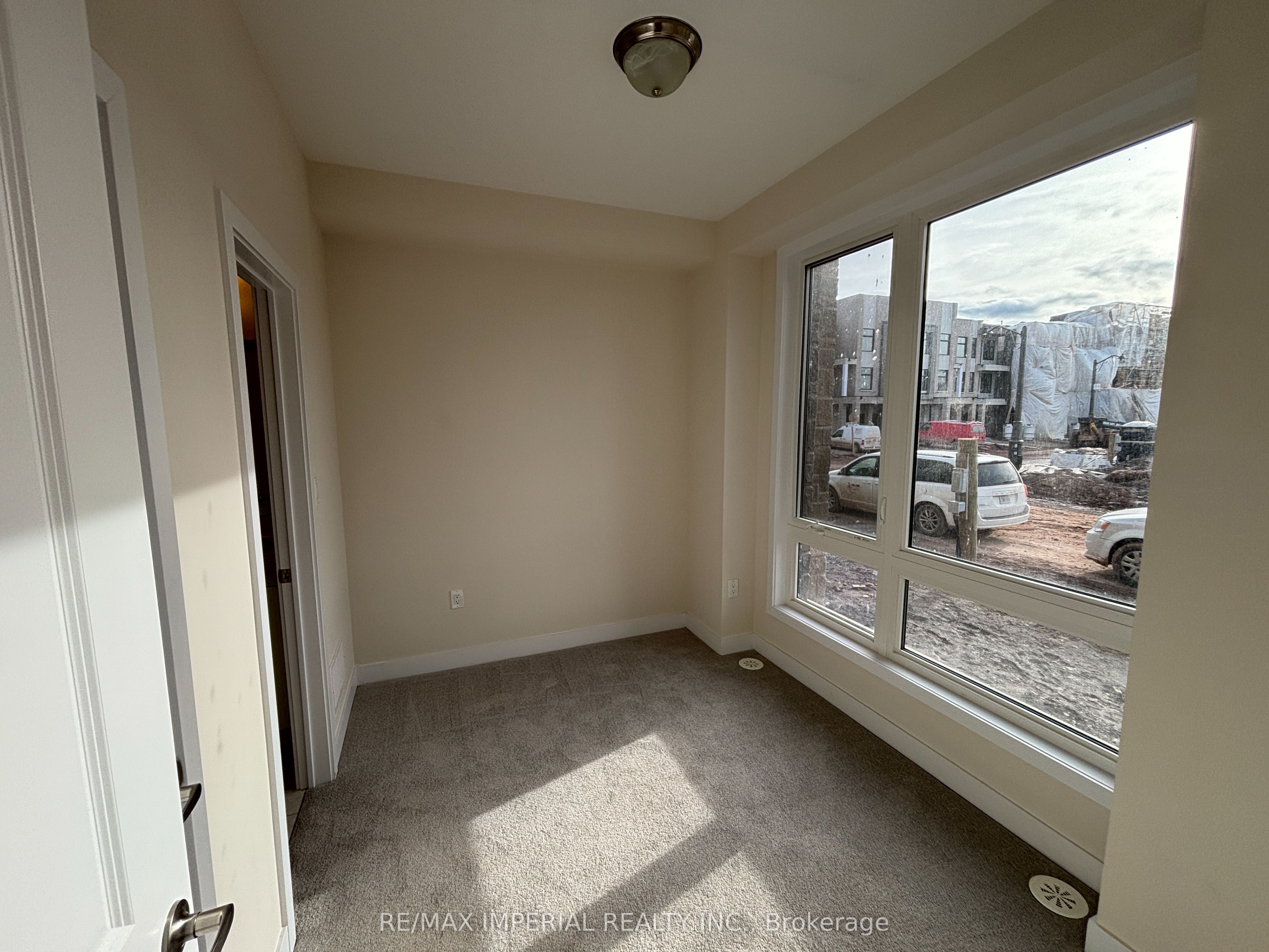 3085 Welsman Gardens, Oakville 3