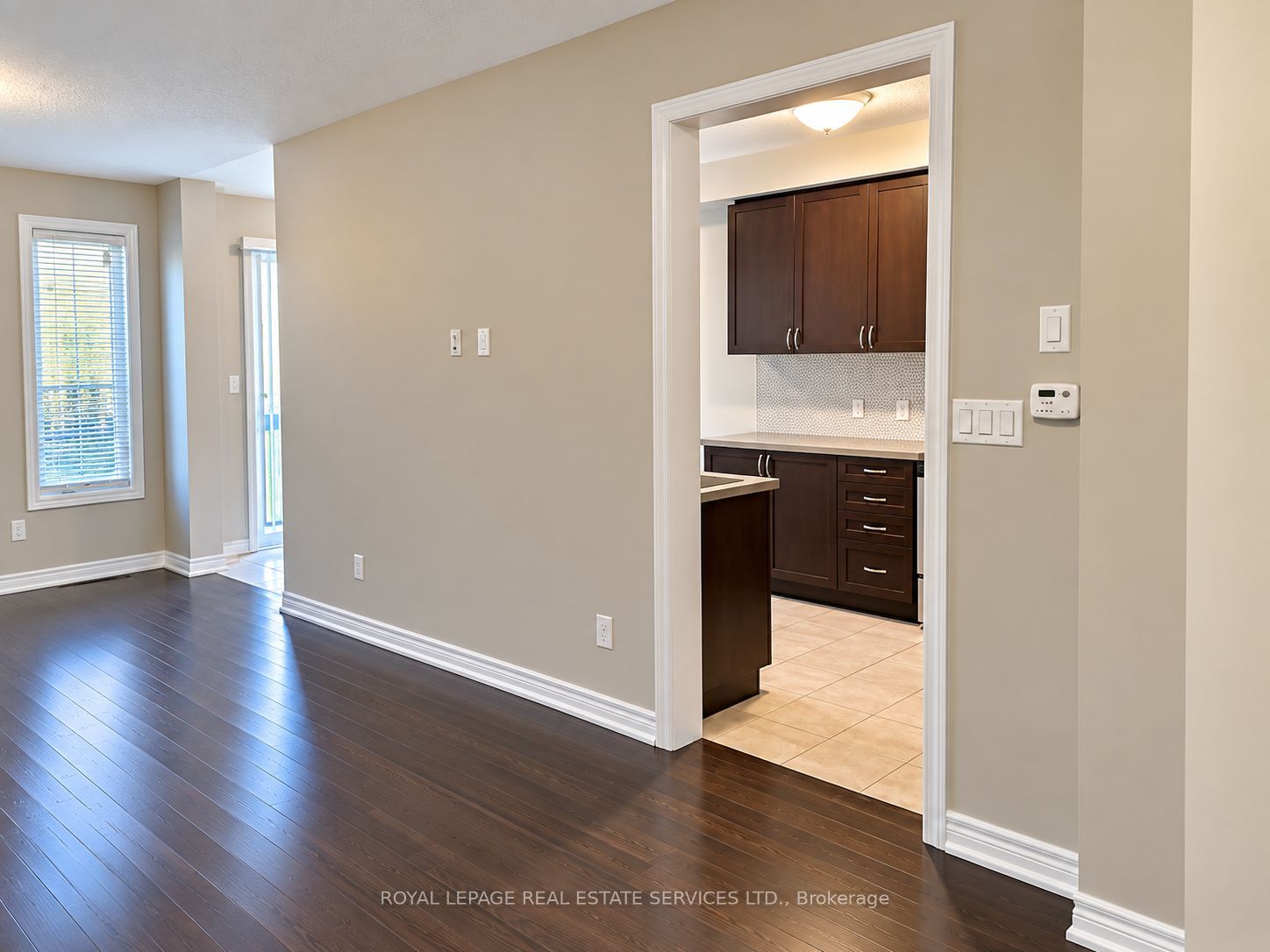 39 Vezna Crescent, Brampton 5