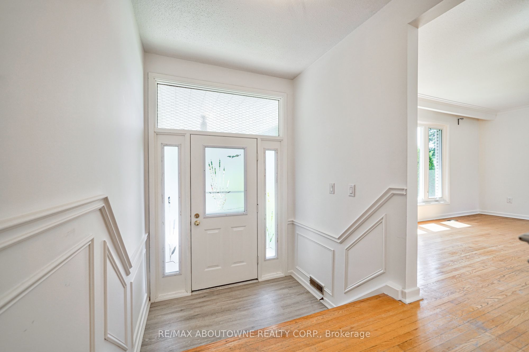 Unit Upper - 4395 Longmoor Drive, Burlington 5