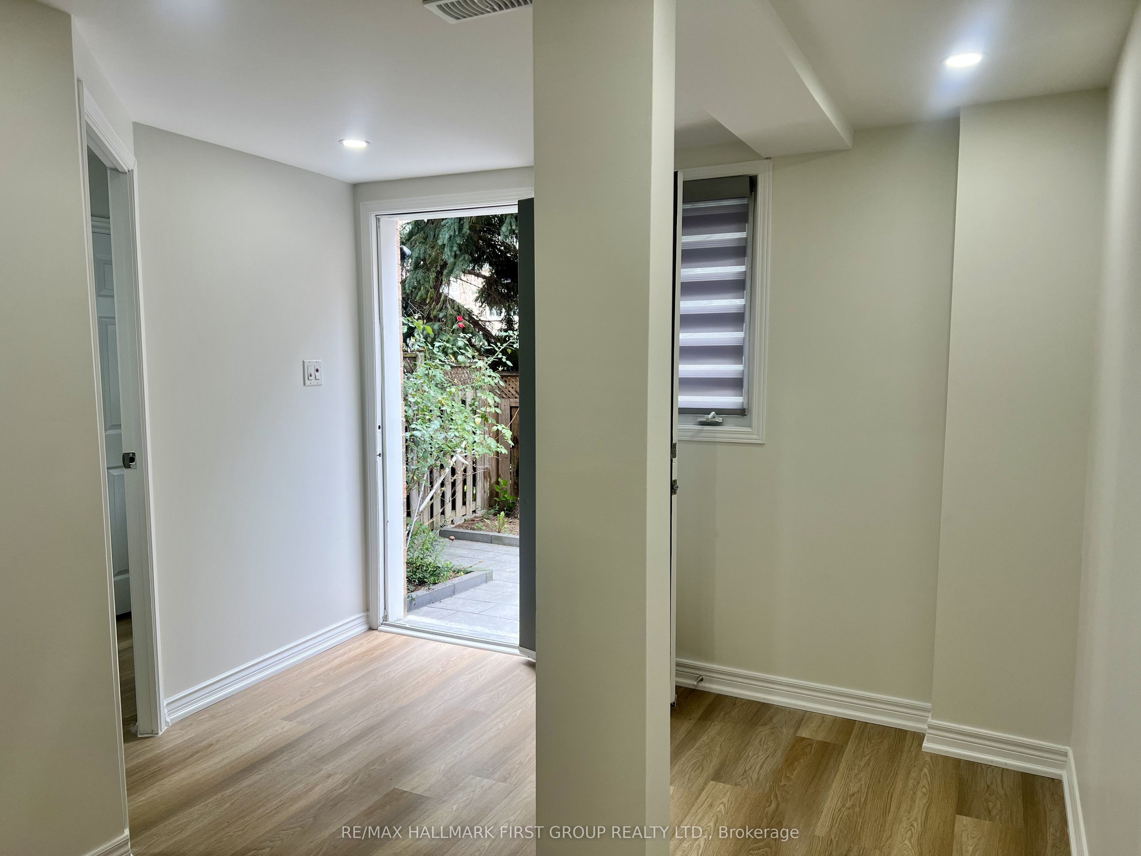 31 Shining Star Crescent, Toronto 4