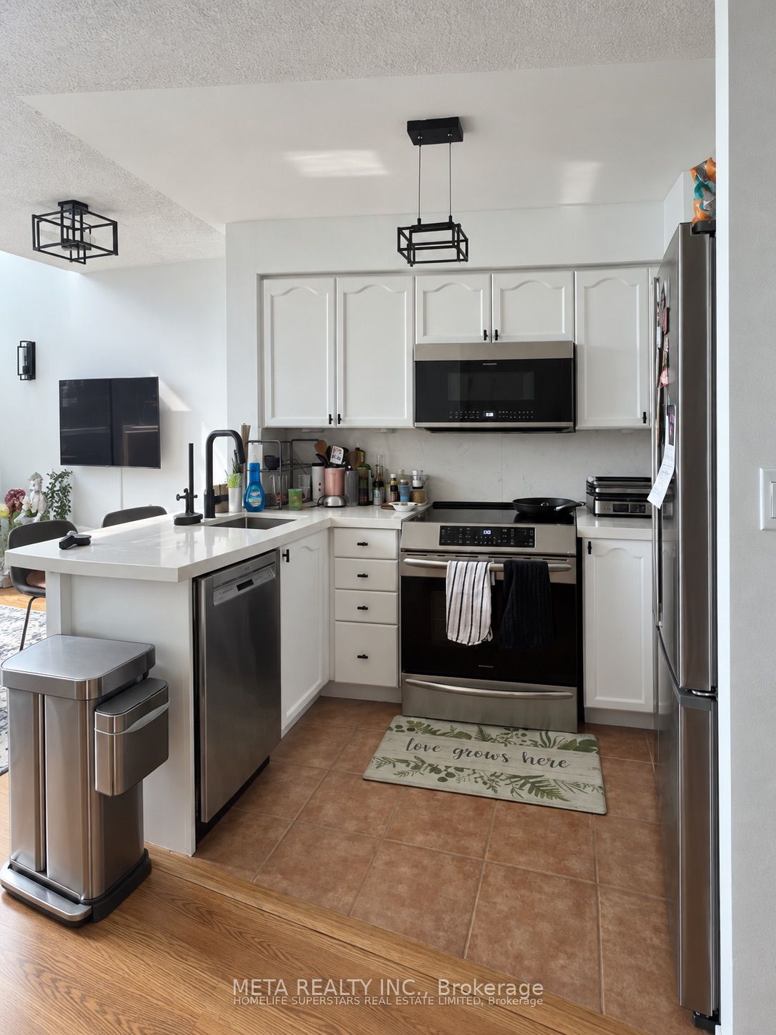 Unit 308 - 200 Manitoba Street, Etobicoke 3