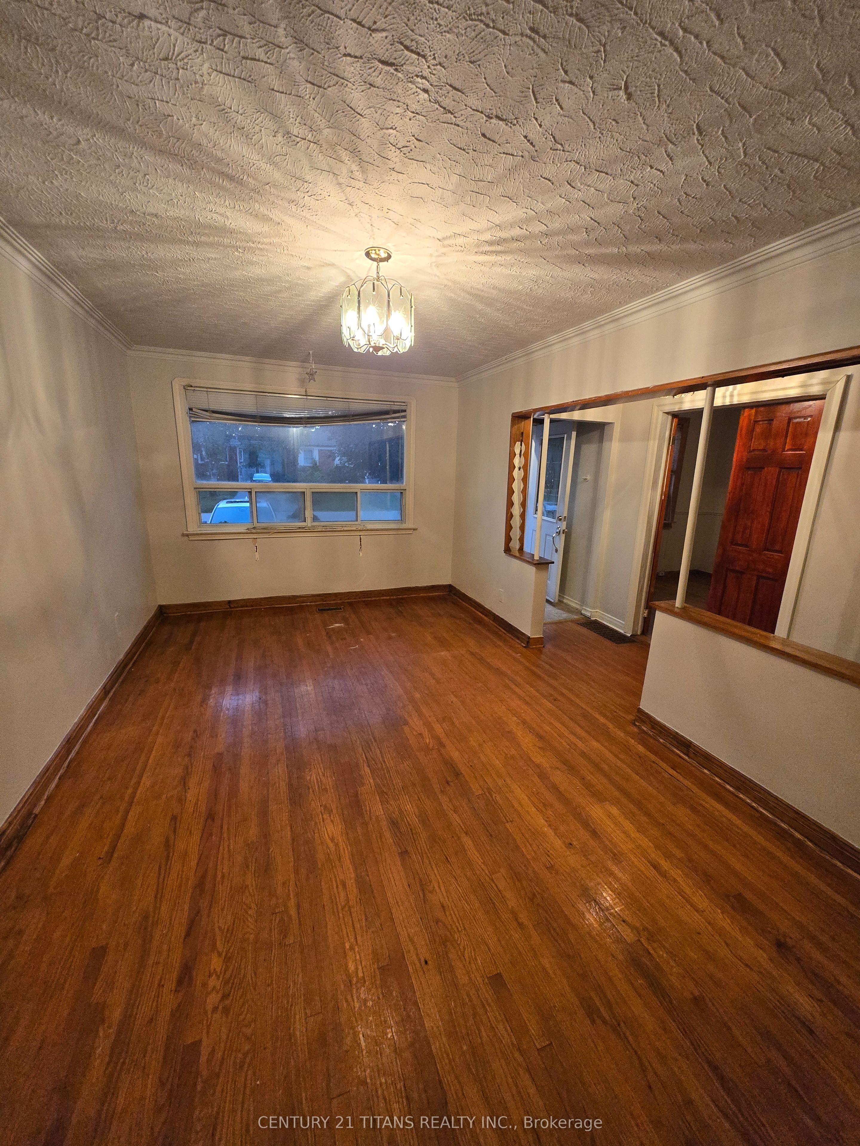 Unit Main - 572 Exbury Crescent, Mississauga 2