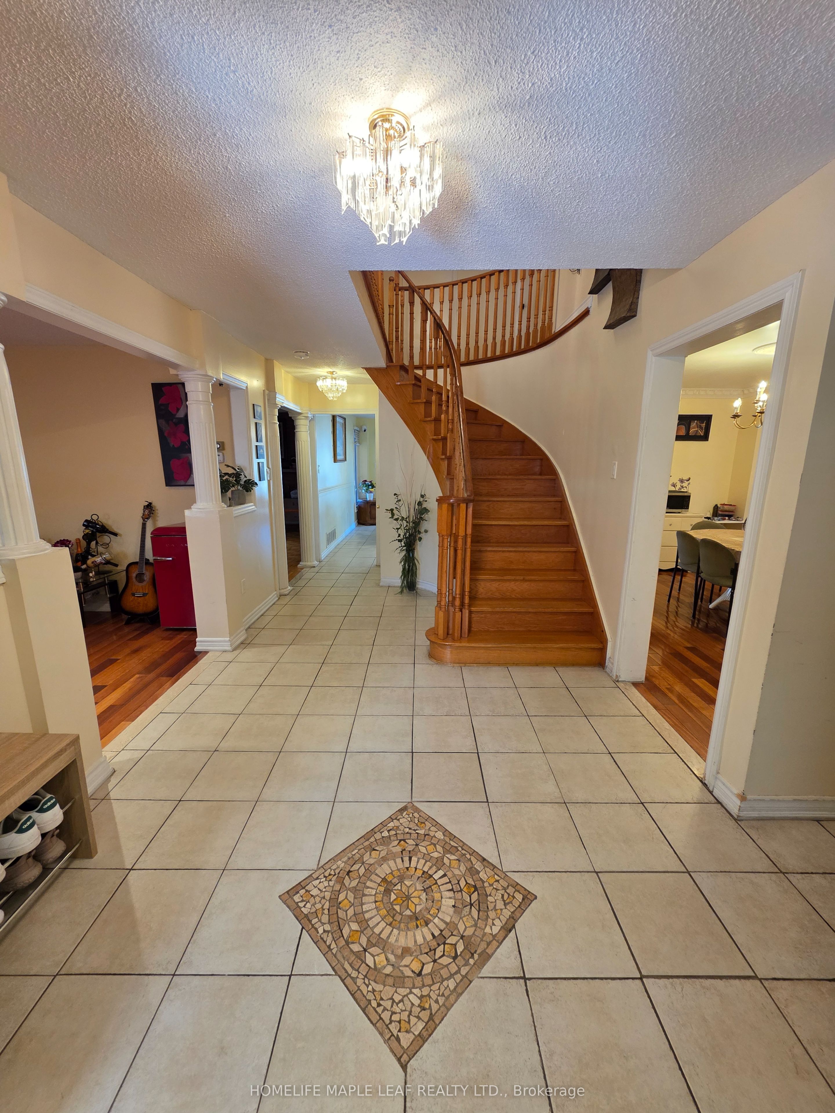 37 Coronation Circle, Brampton 4