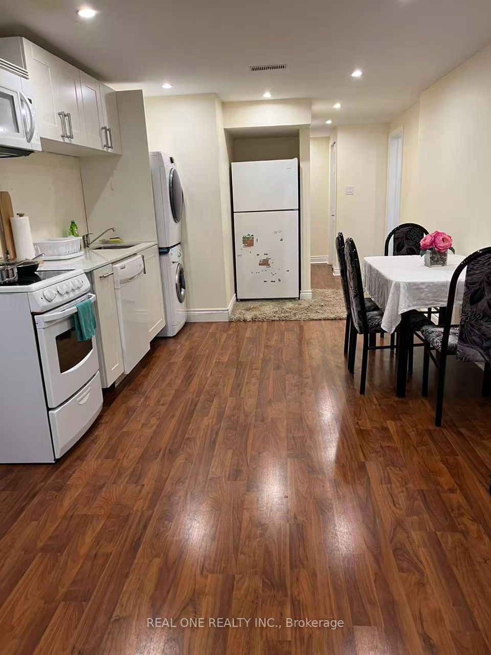 Unit Bsmt - 58 Sewell Drive, Oakville 3