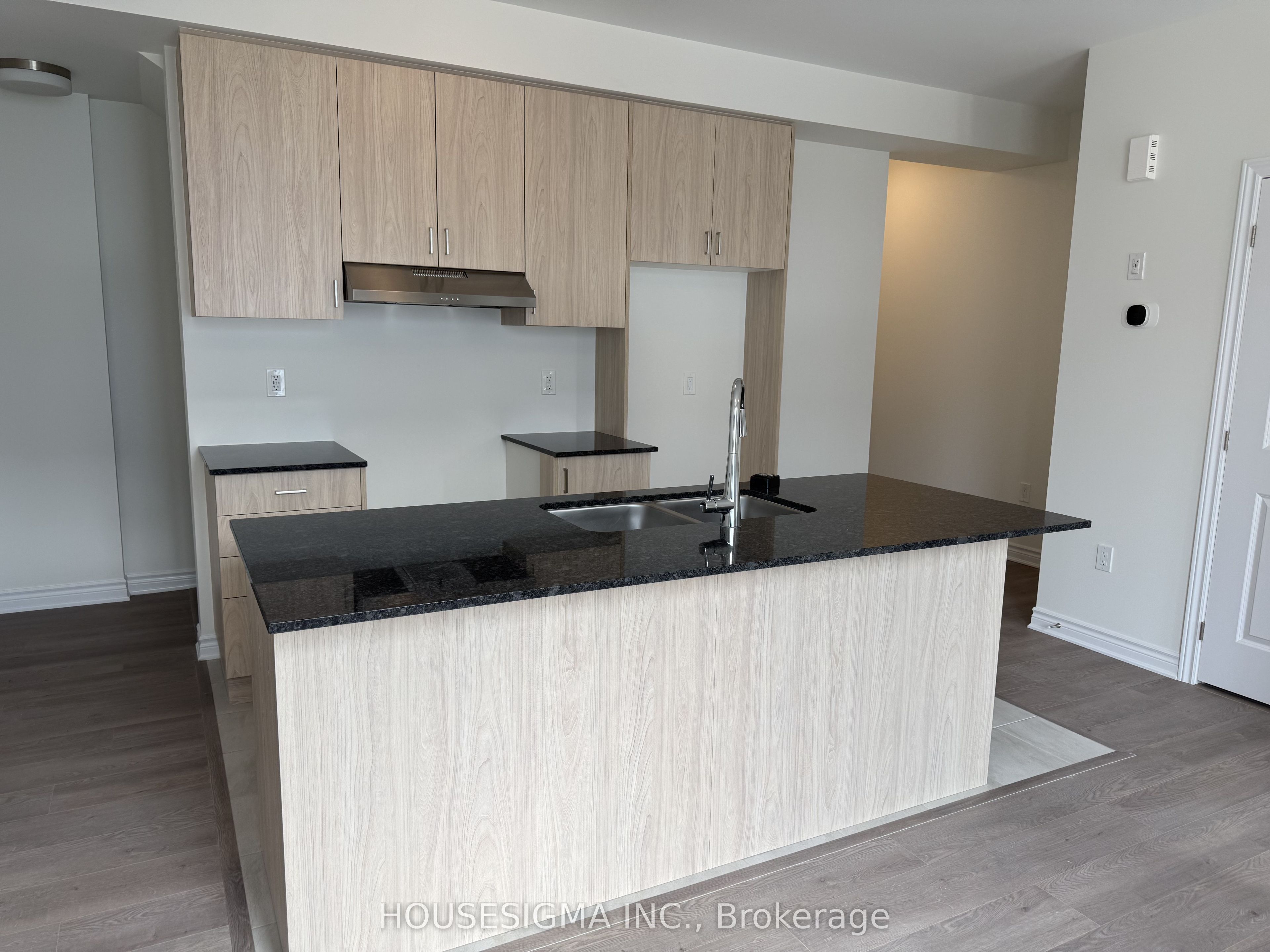 94 Fieldfare Road, Brampton 4