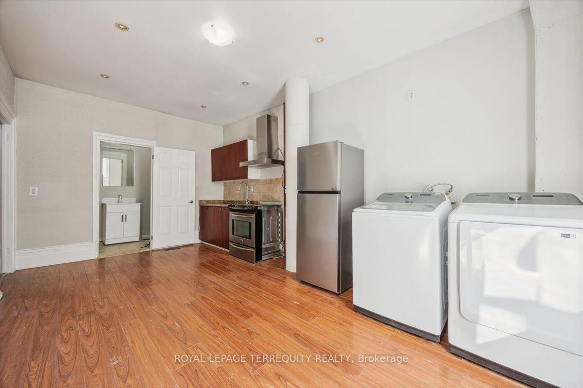 Unit 1 - 164 Main Street N, Brampton 4
