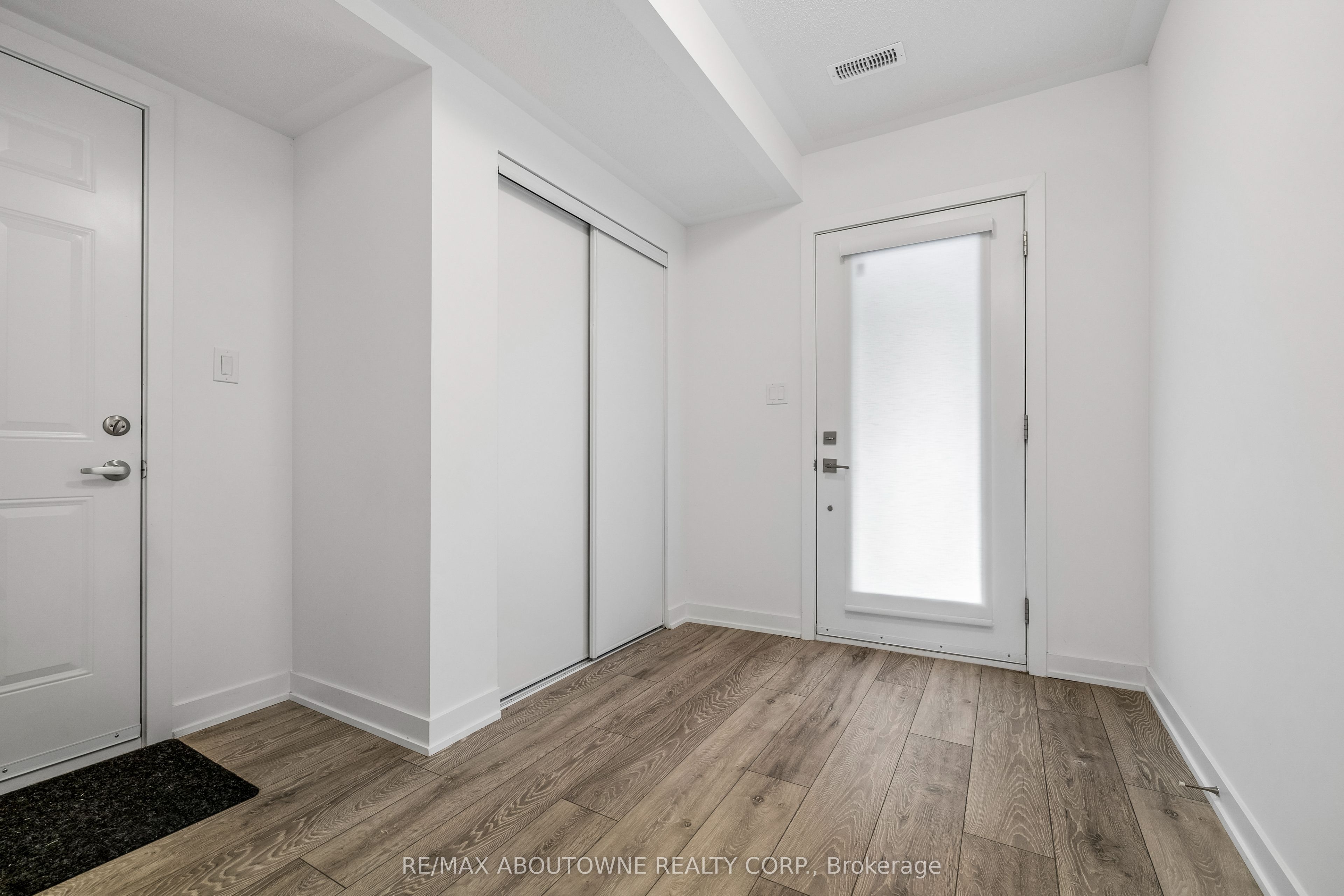 3170 Lotus Common, Burlington 5