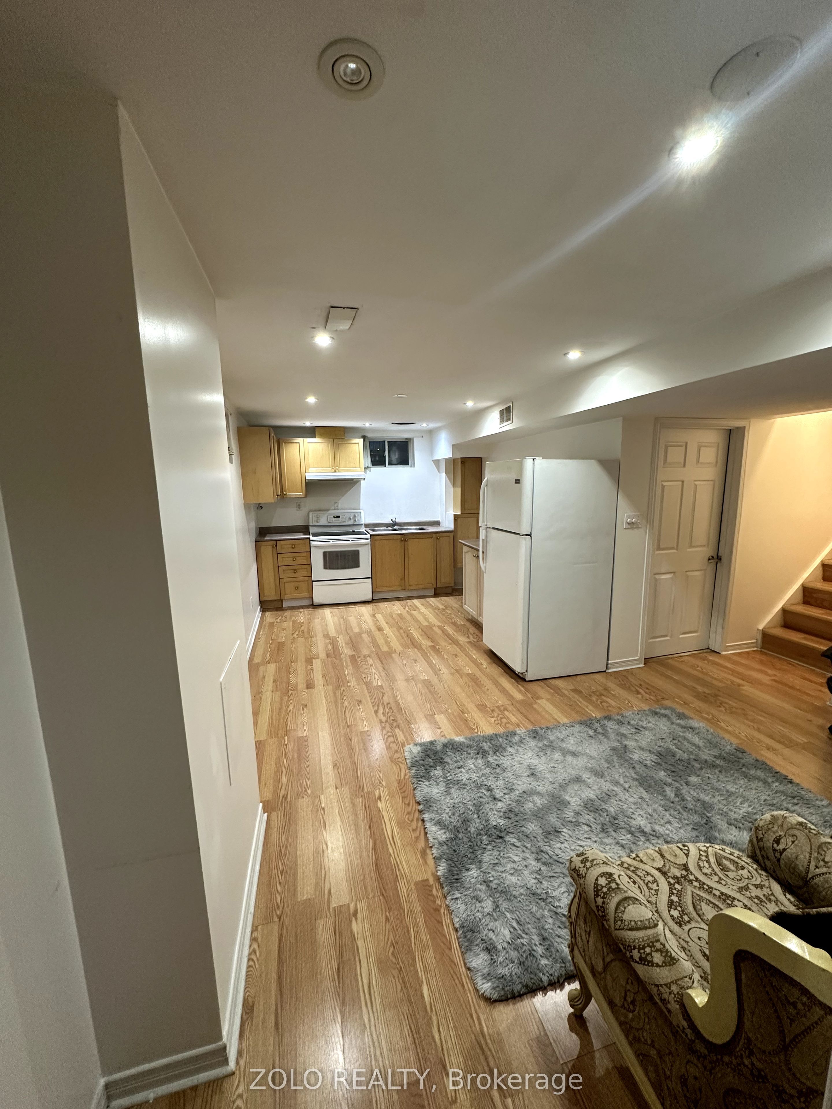 3242 Scotch Pine Gate, Mississauga 5
