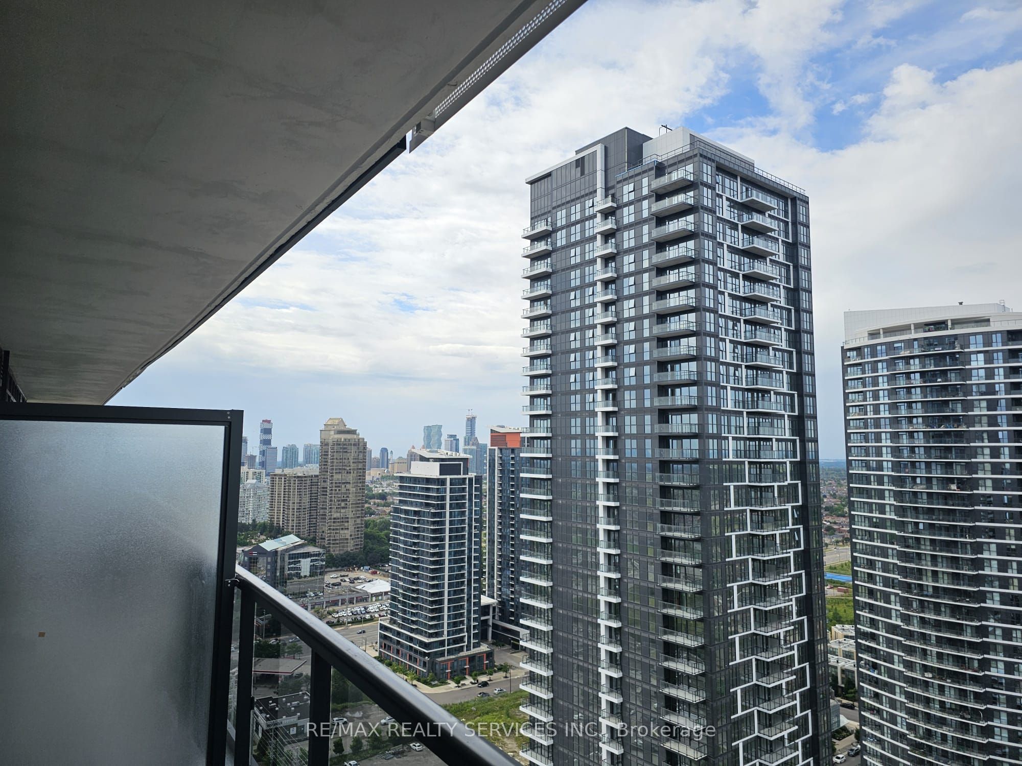 Unit 2707 - 5105 Hurontario Street, Mississauga 3