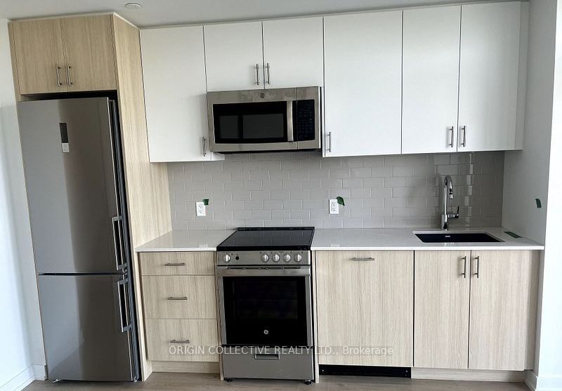 Unit 516 - 1195 The Queensway St, Etobicoke 3