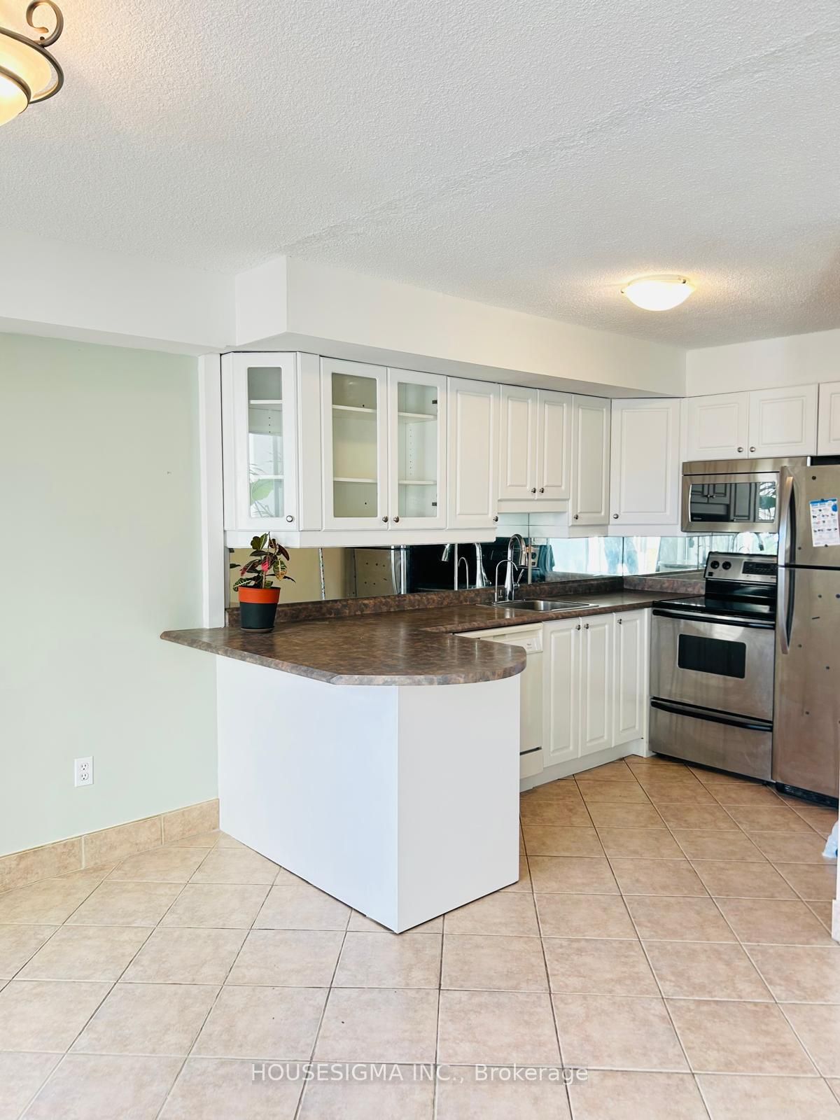 Unit 314 - 1300 Marlborough Court, Oakville 5