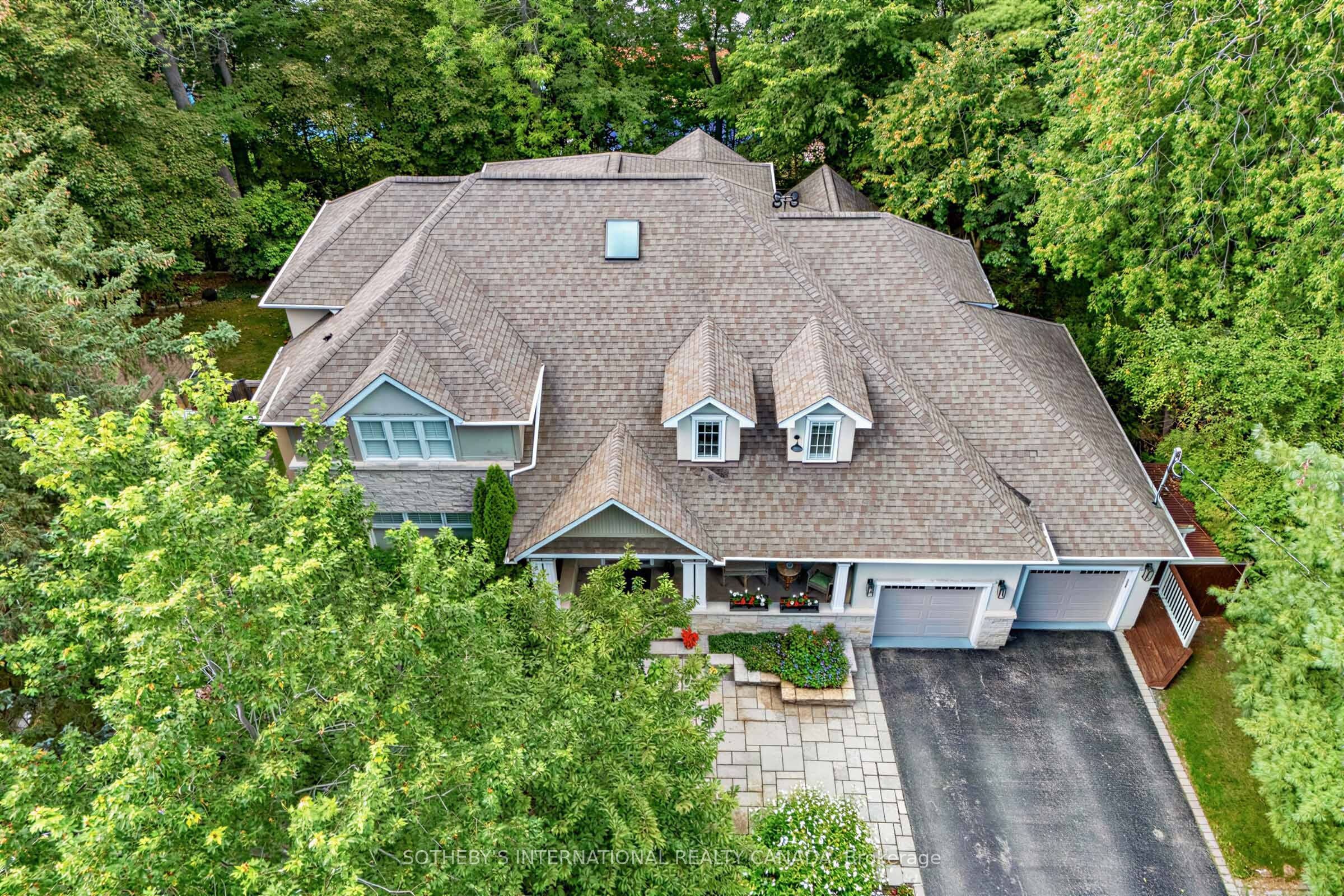 407 Cairncroft Road, Oakville 2