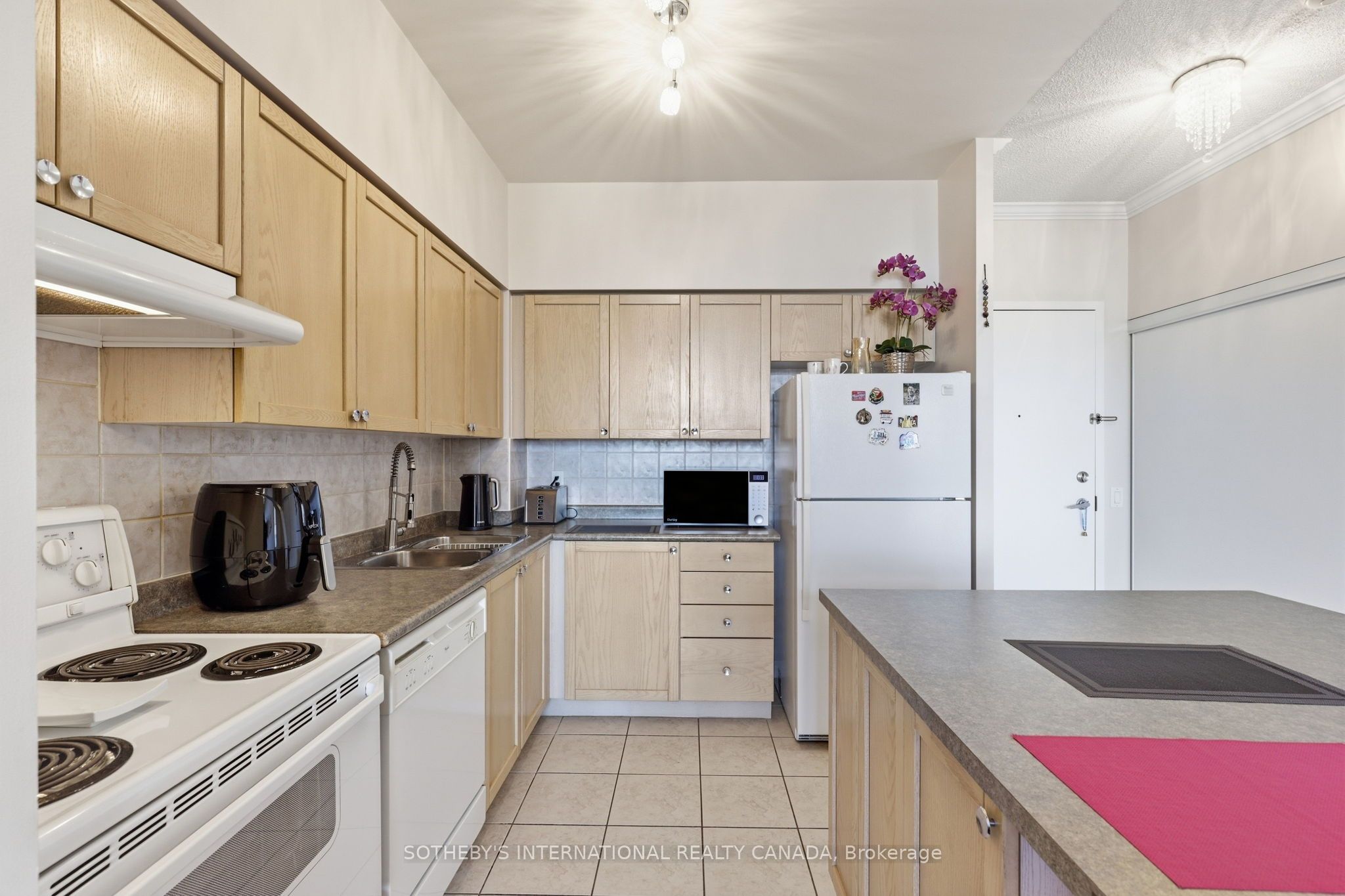 Unit 2112 - 55 Strathaven Drive, Mississauga 3