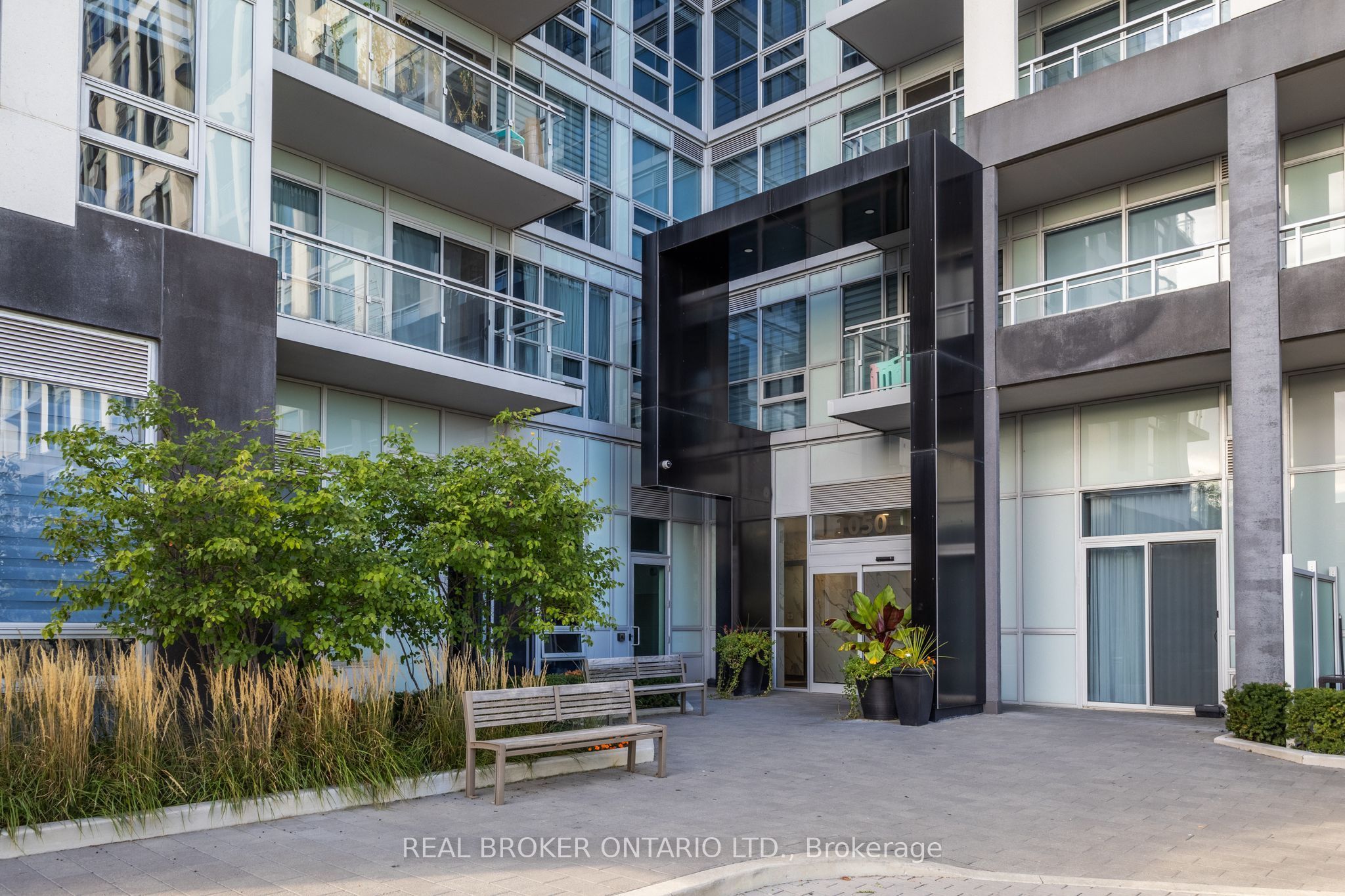 Unit 204 - 1050 Main Street E, Milton 2