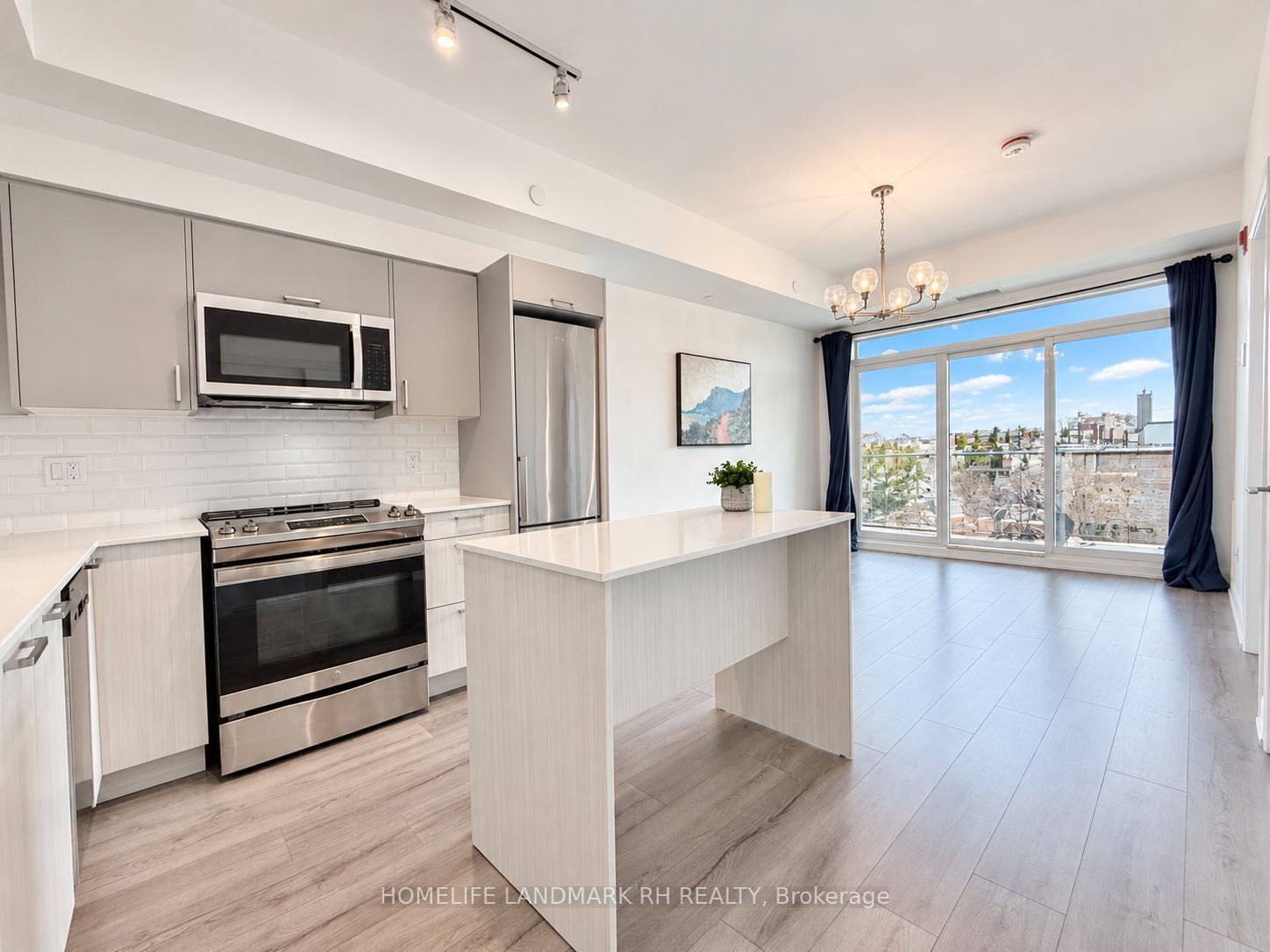 Unit 512 - 385 Osler Street, Toronto 2