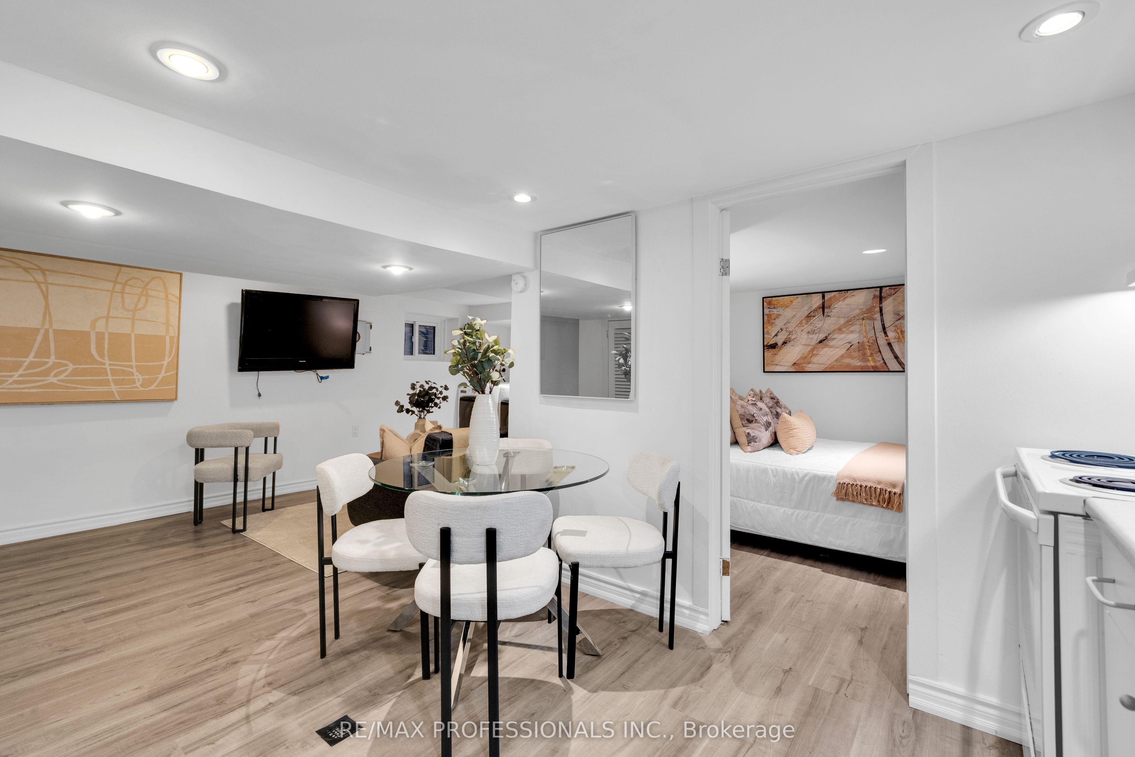 Unit LOWER - 176 Sixth Street, Etobicoke 5
