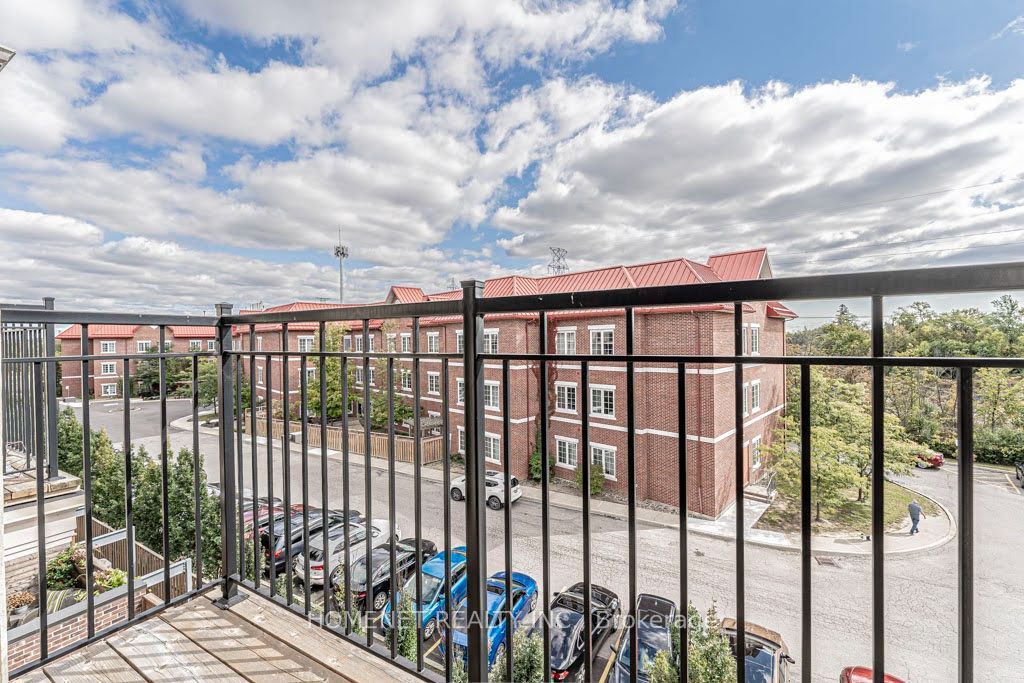 2058 Queensborough Gate, Mississauga 2