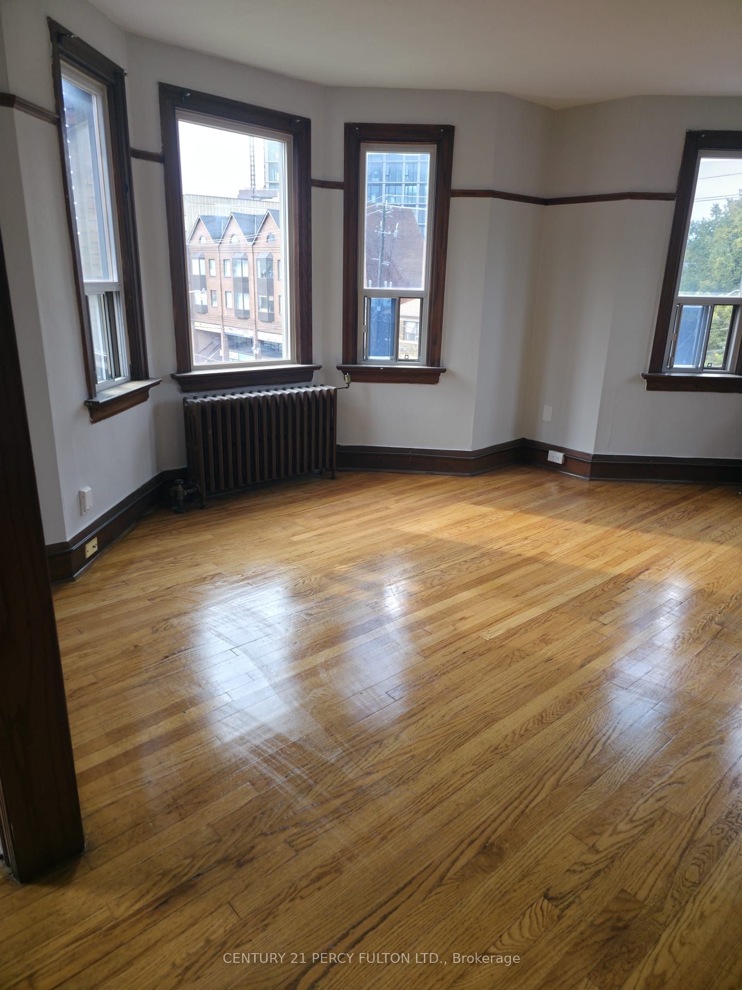 Unit 15 - 35 Jane Street, Toronto 2