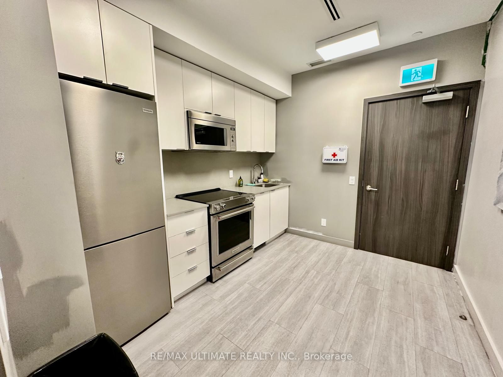 Unit 1811 - 30 Samuel Wood Way, Etobicoke 5
