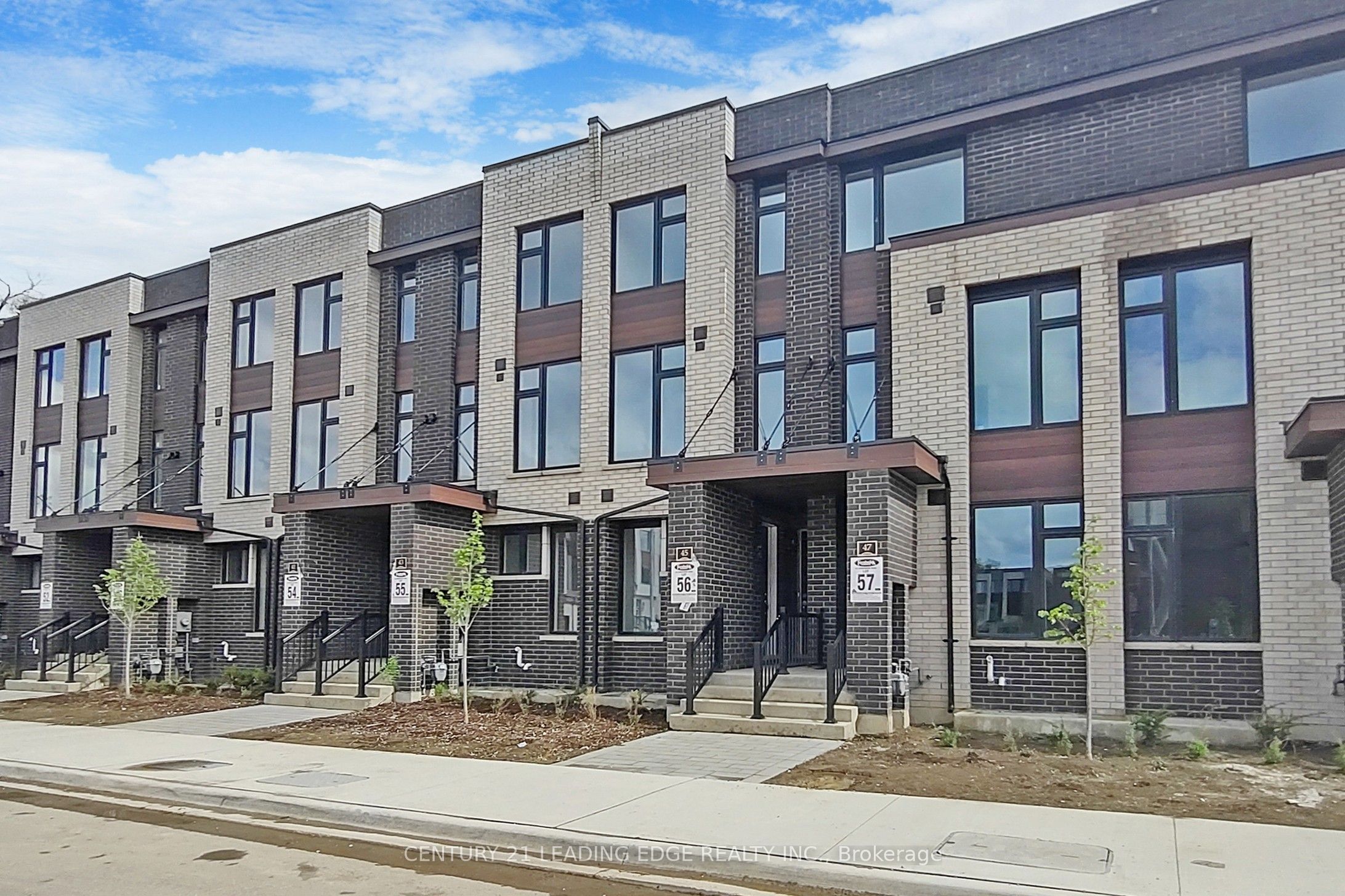 Unit Ground - 45 Creekbank Road, North York 3