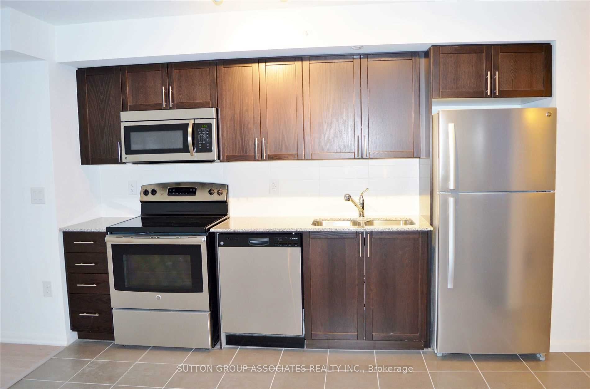 Unit 714 - 830 Lawrence Avenue W, North York 4