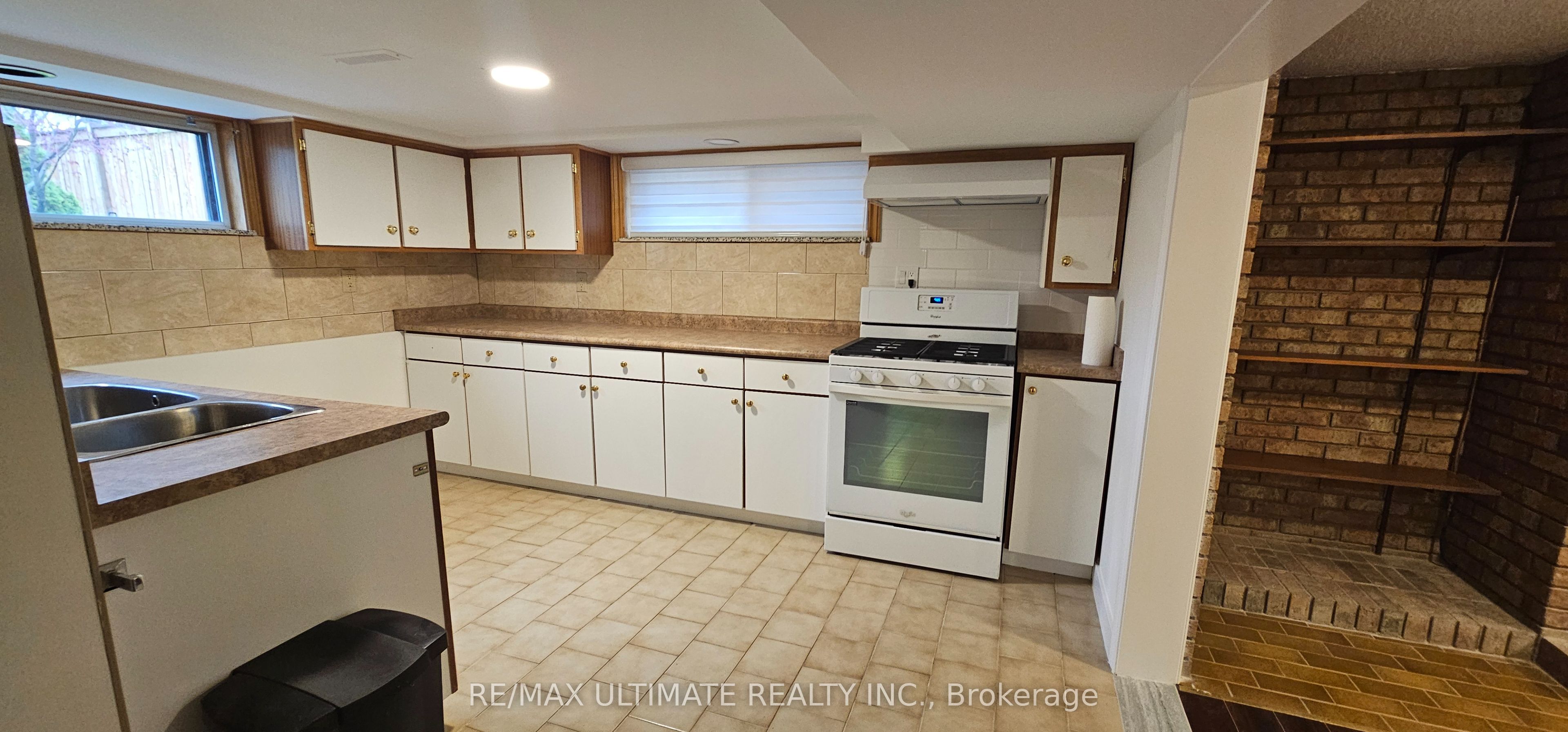 Unit Basement - 136 Rustic Road, North York 4