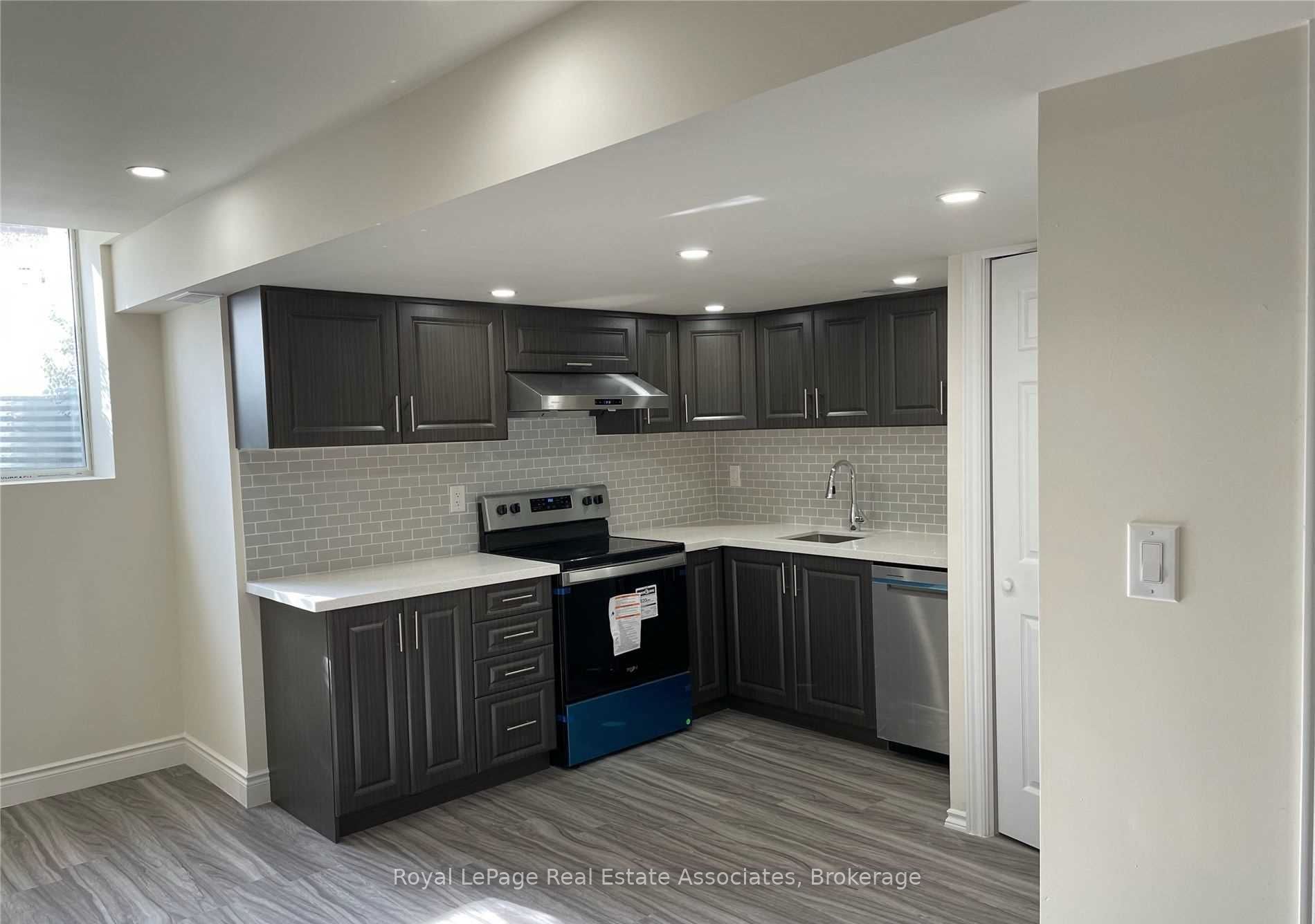 Unit Bsmt - 35 Elysian Fields Circle, Brampton 2