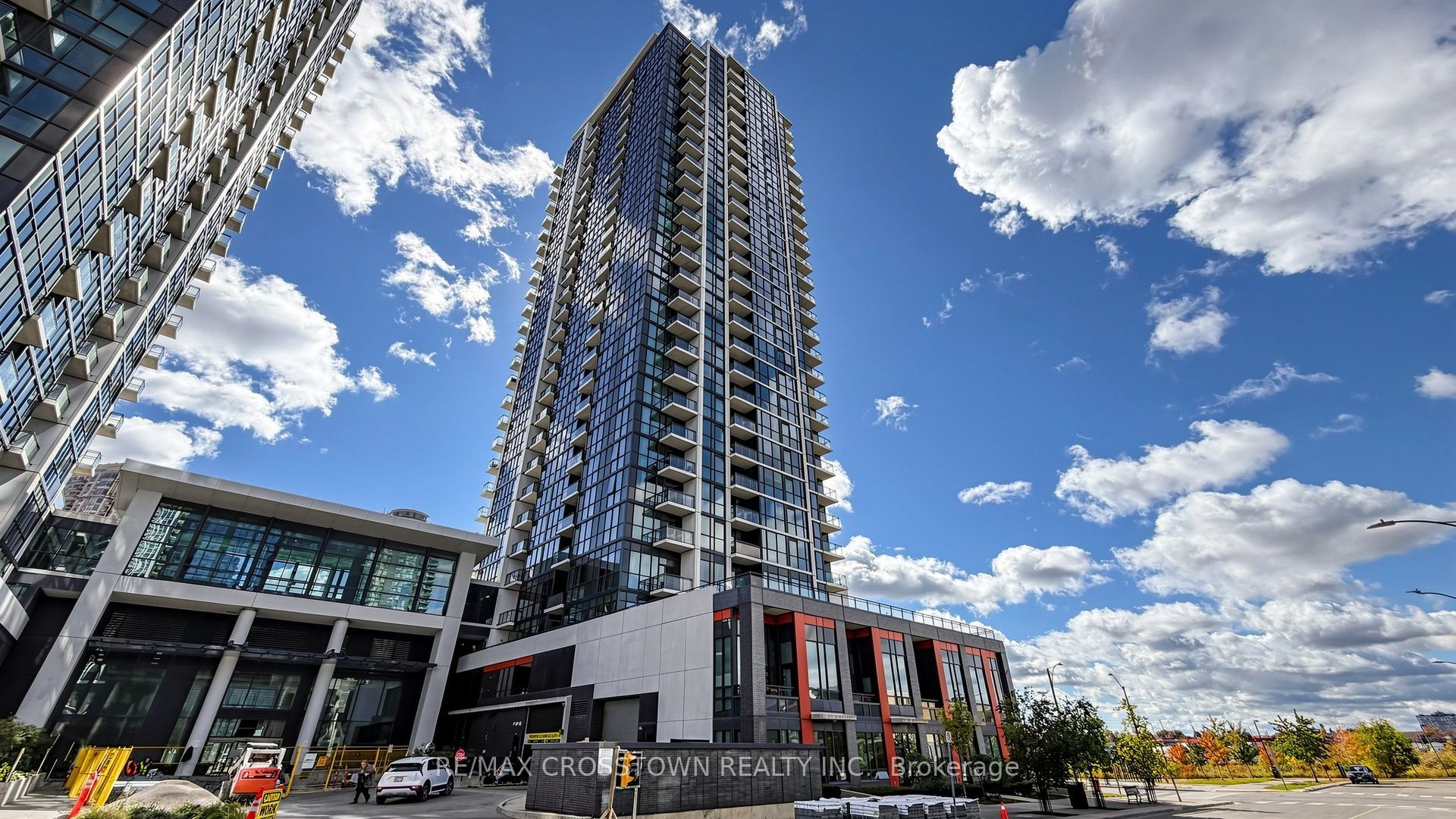 Unit 402 - 75 Eglinton Avenue W, Mississauga 2