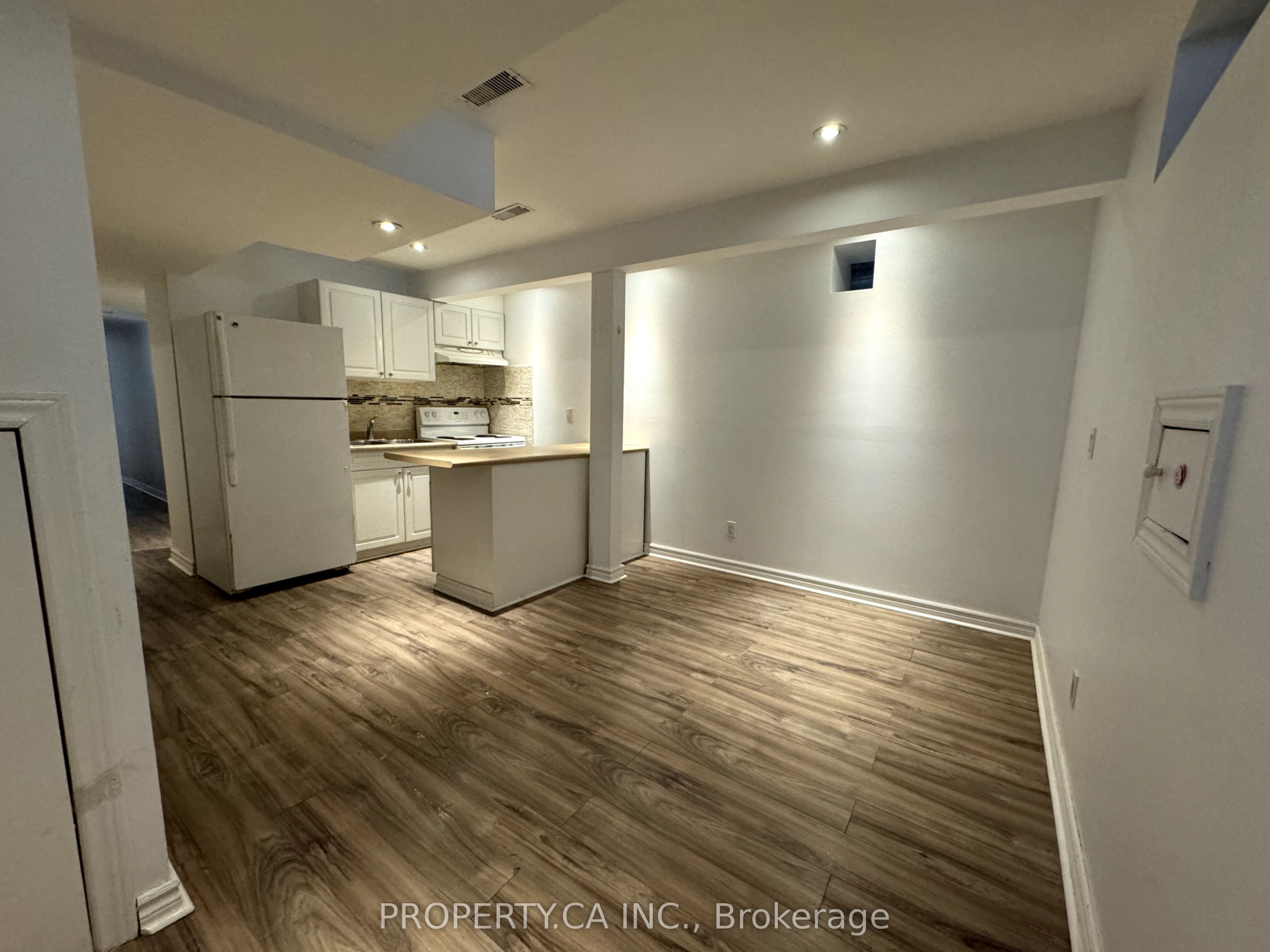 Unit Lower - 270 Christie Street, Toronto 2