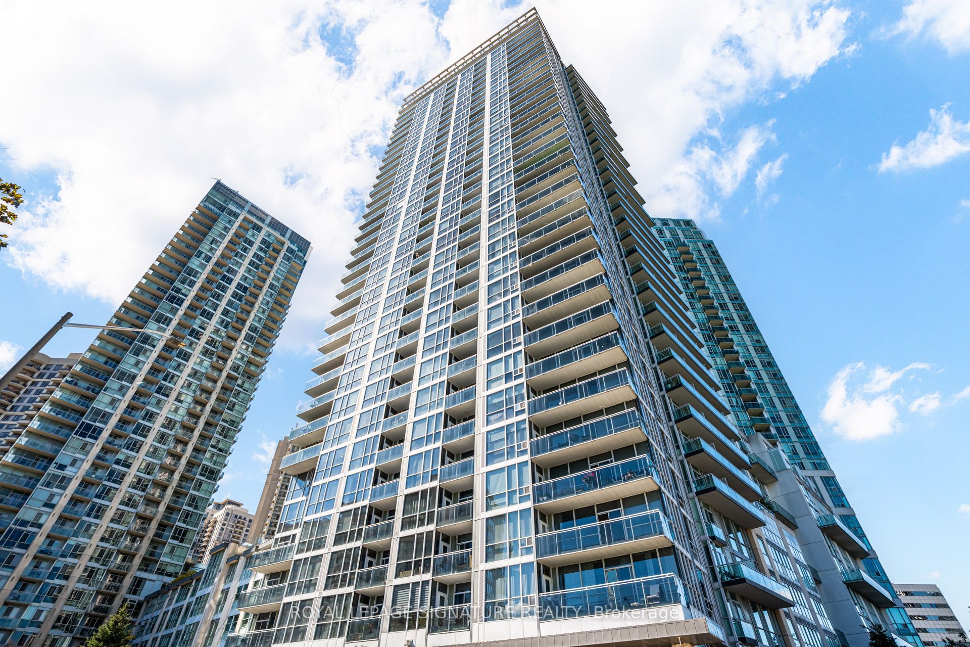 Unit 1611 - 223 Webb Drive, Mississauga 3