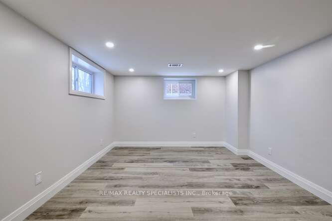 Unit Lower - 43 Firwood Crescent, Etobicoke 5