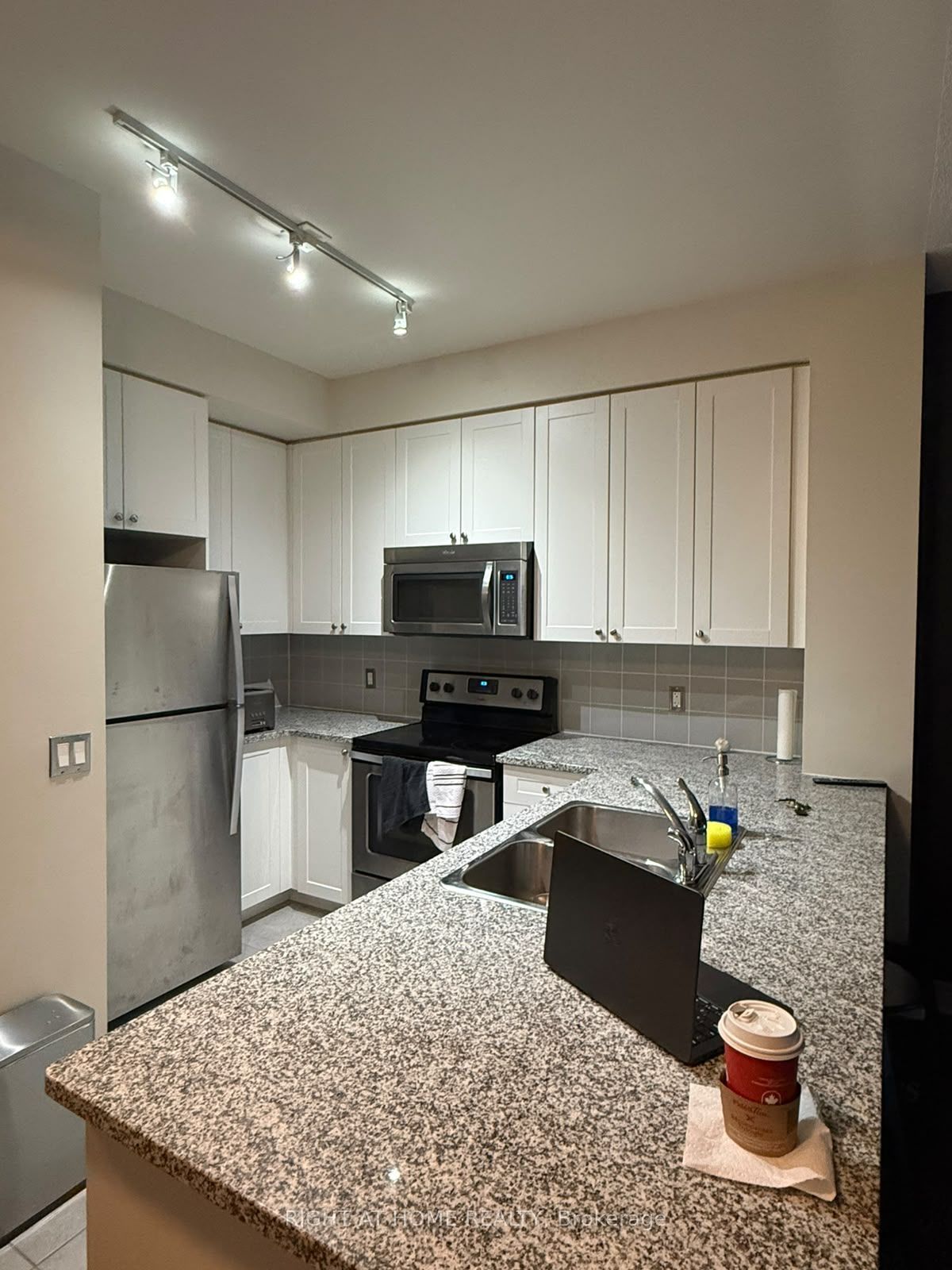 Unit 2318 - 339 rathburn Road W, Mississauga 5