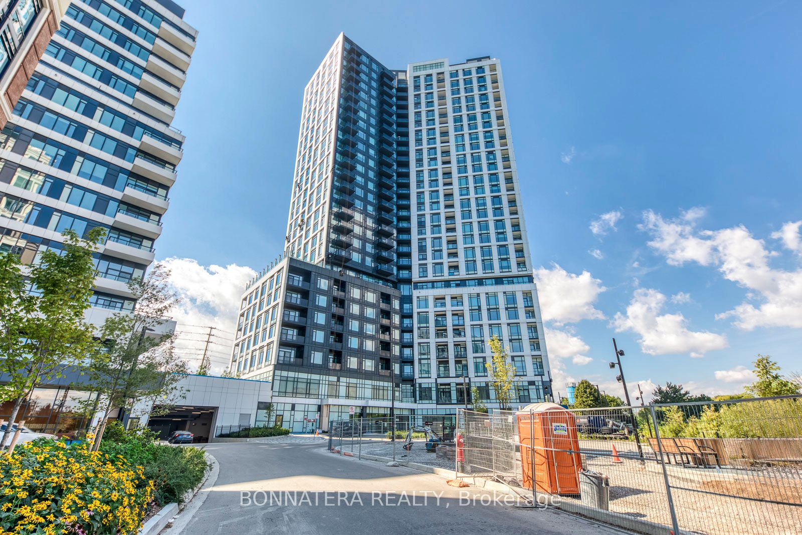 Unit 1810 - 2495 Eglinton Avenue W, Mississauga 3