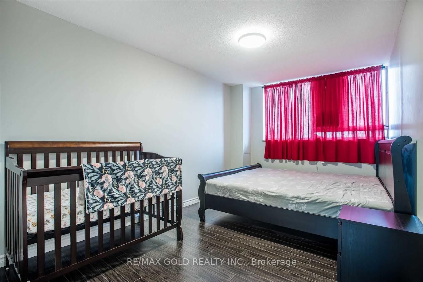 Unit 312 - 1050 Stainton Drive, Mississauga 2