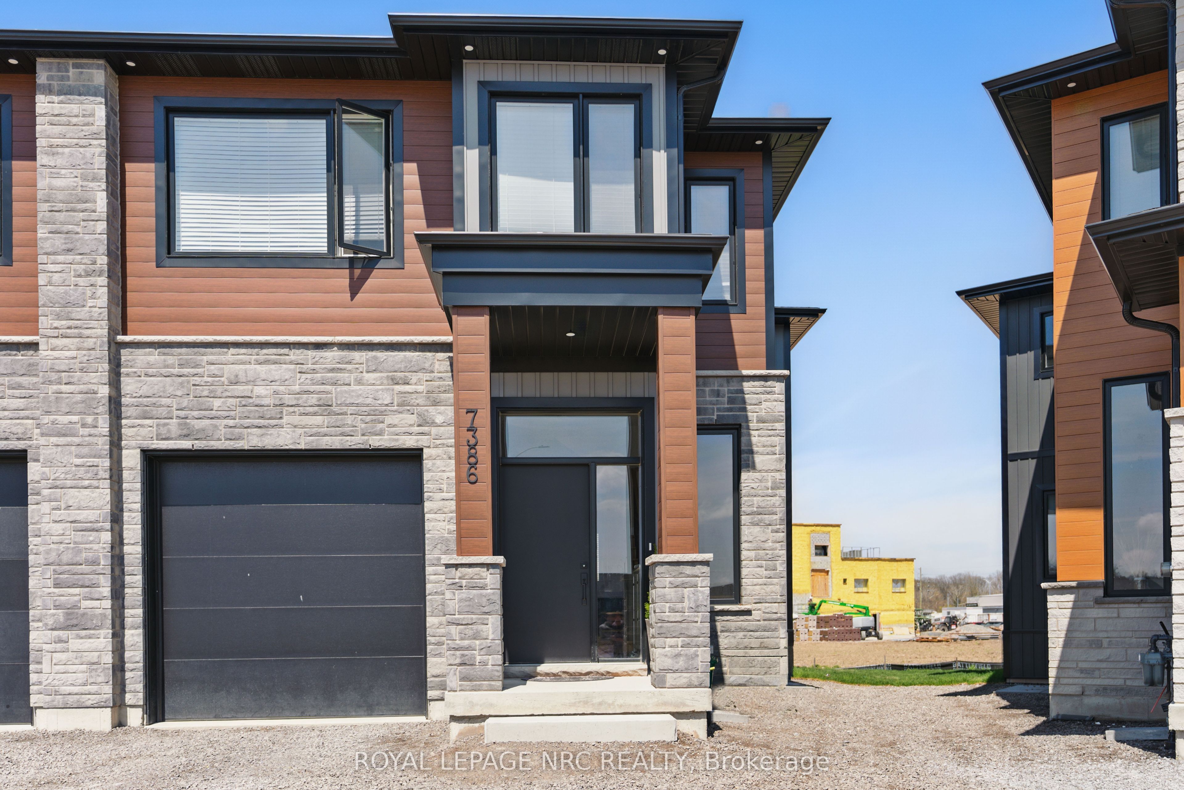 Unit Lower - 7386 SPLENDOUR Drive, Niagara Falls 2