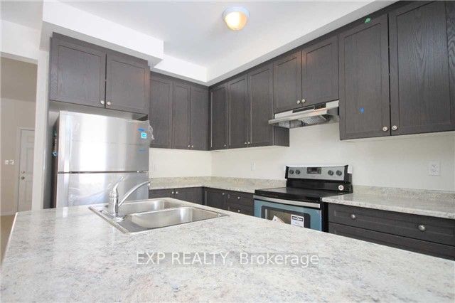 238 Lormont Boulevard, Stoney Creek 4