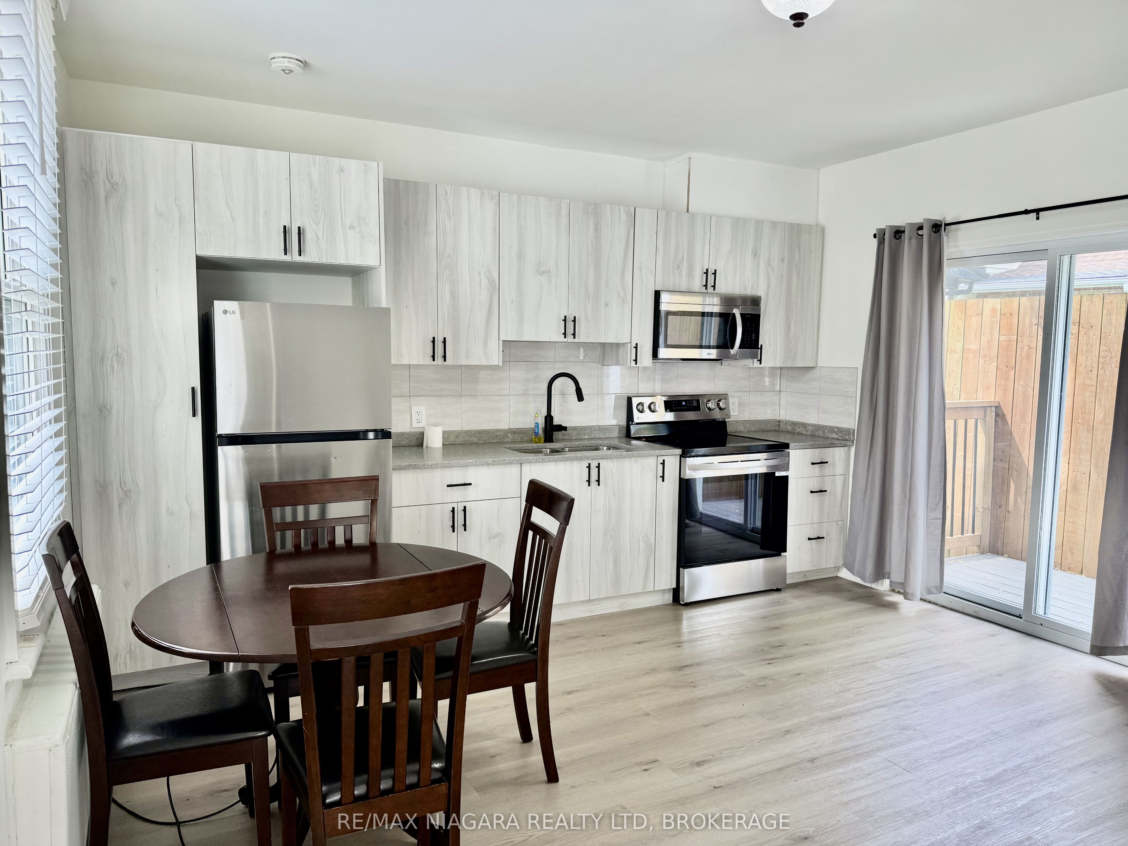 Unit Unit 2 - 4711 RIVER Road, Niagara Falls 2