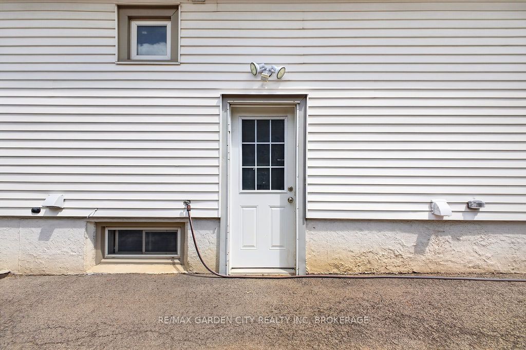 Unit Lower - 191 East 43rd Street, Hamilton 3