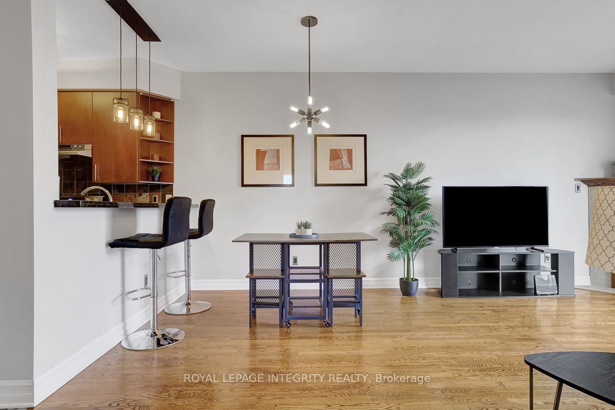 Unit 402 - 711 Churchill Avenue N, Ottawa 5