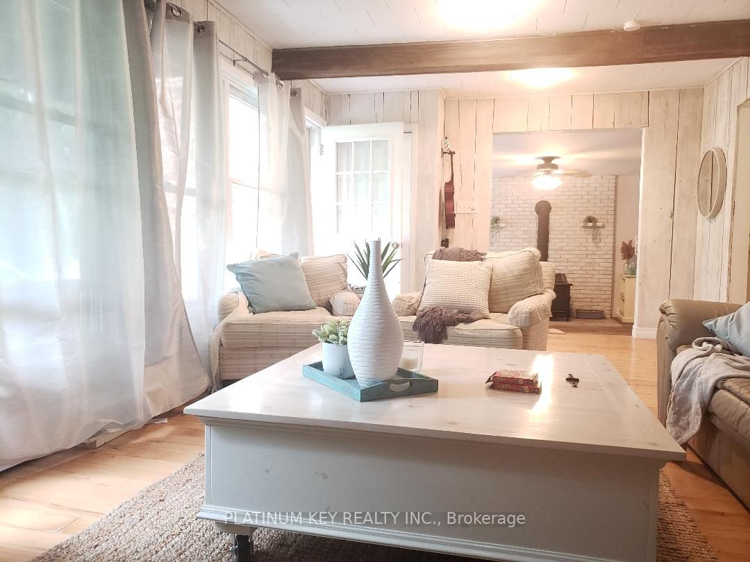 5409 Oak Avenue, Lambton Shores 3