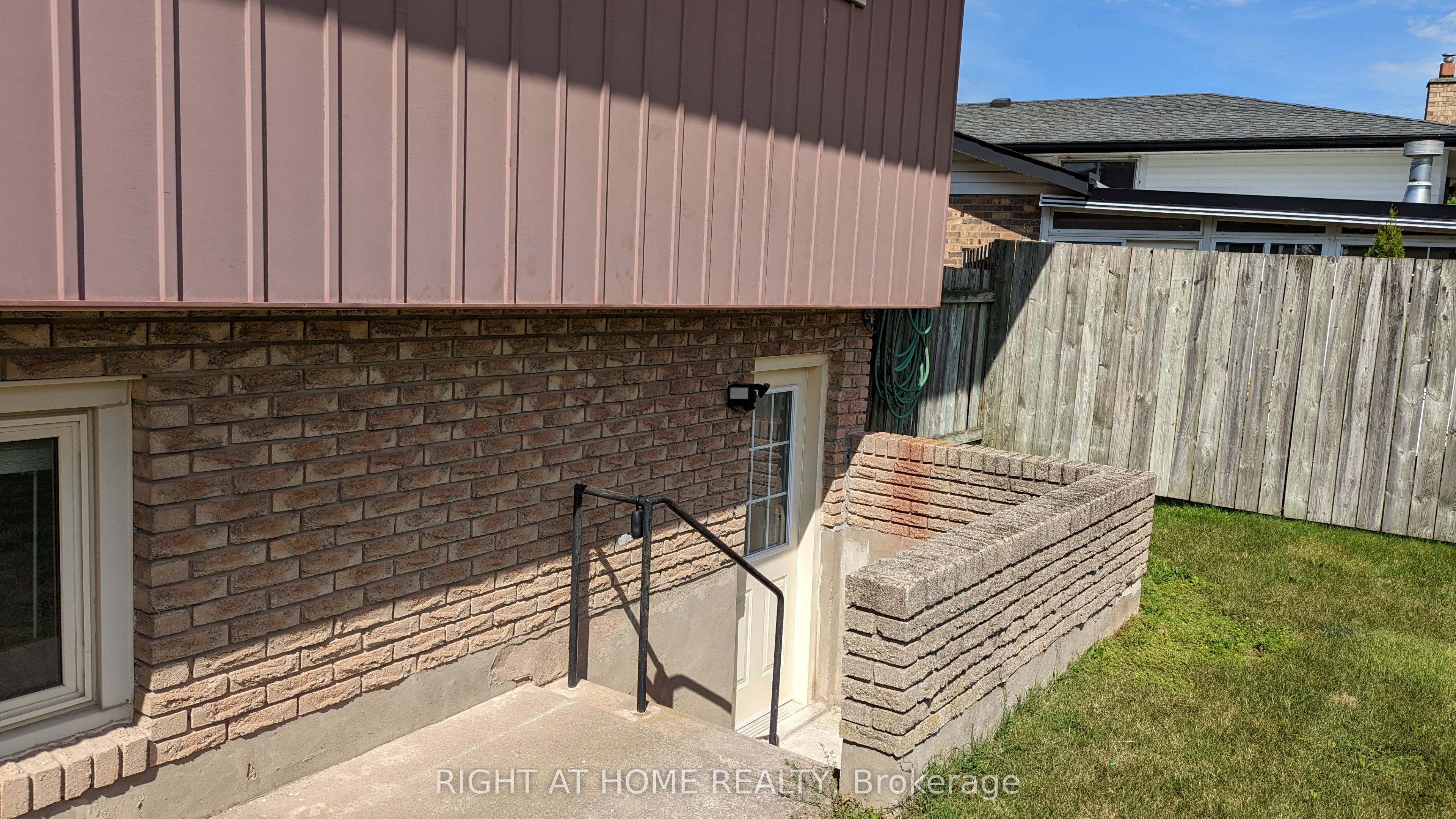 Unit Lower Unit - 43 glenayr Place, Welland 3