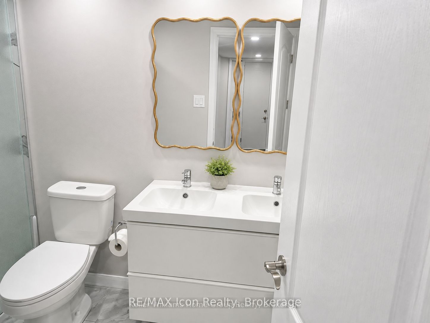 Unit B - 165 Rockcliffe Drive, Kitchener 5