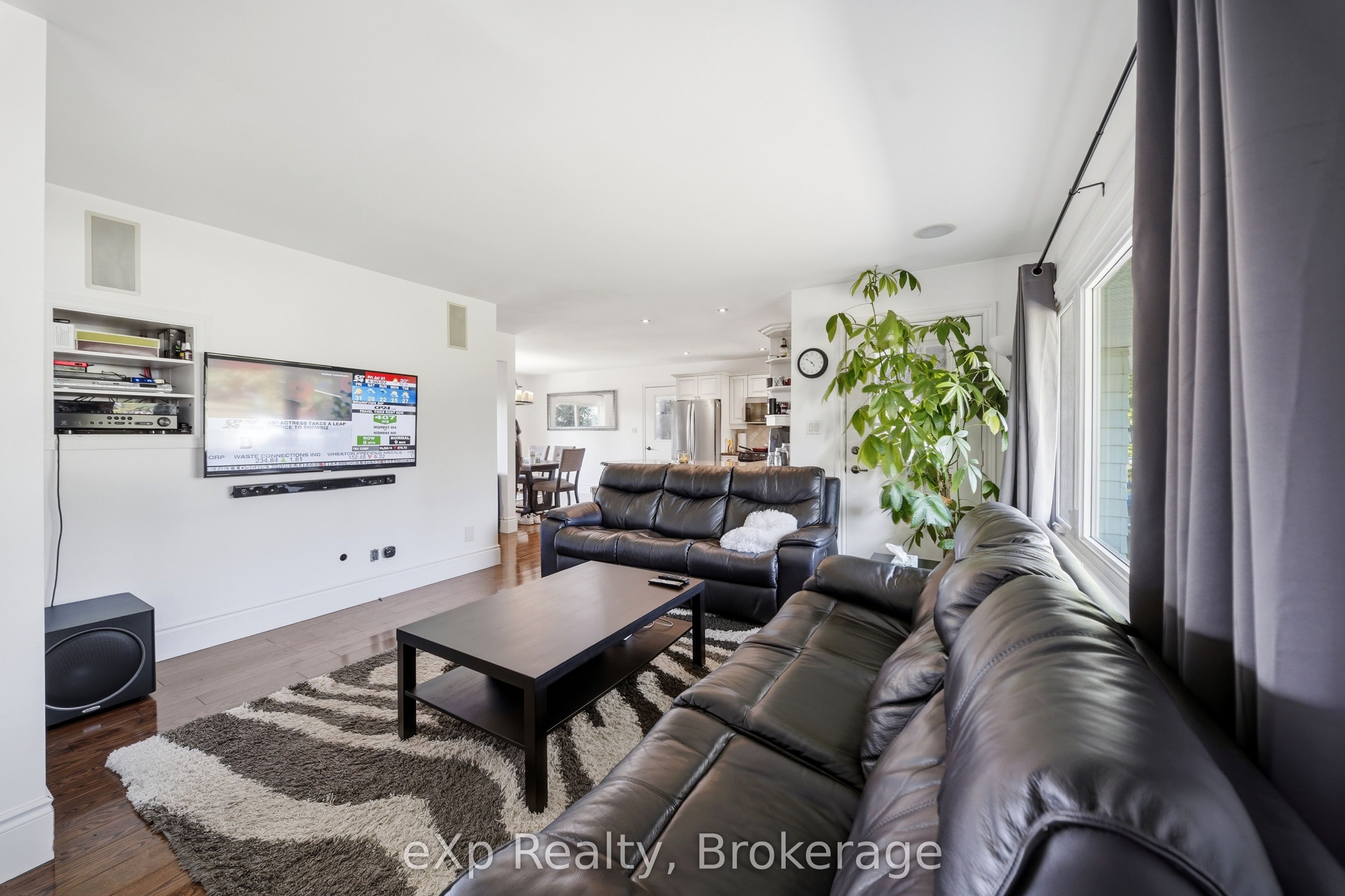 2352 County Road 3, Prince Edward County 4