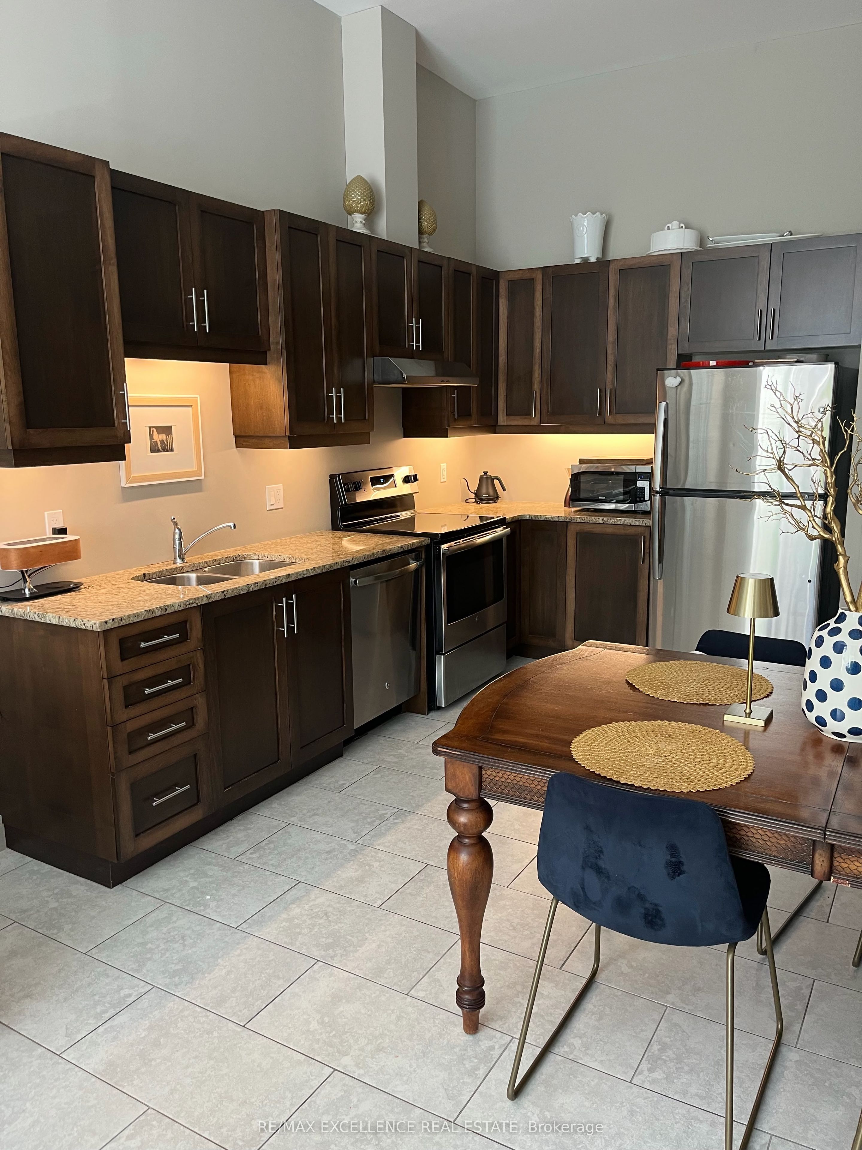 Unit 102 - 1518 Pelham Street, Pelham 3