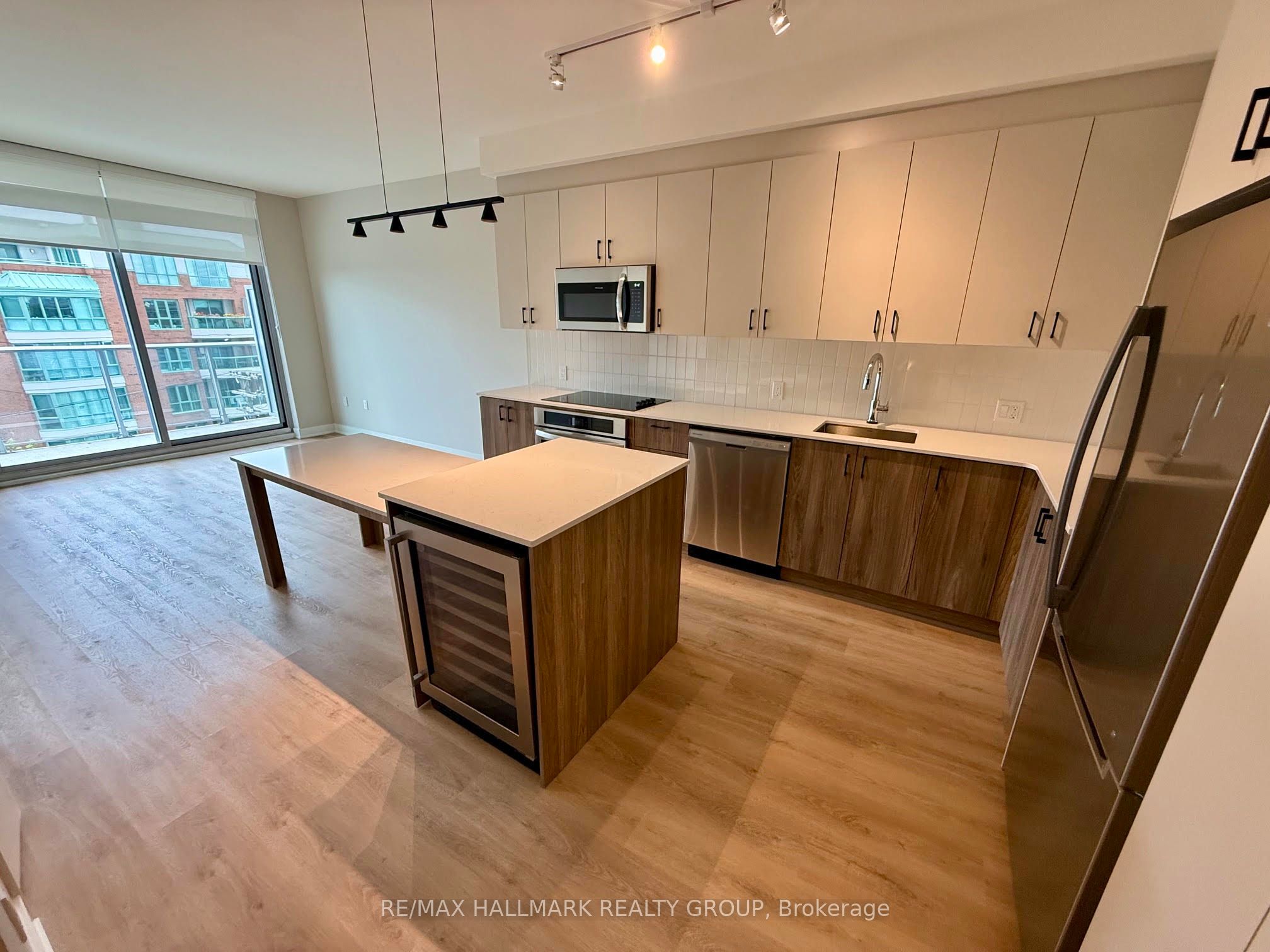Unit 605 - 275 Carling Avenue, Ottawa 2